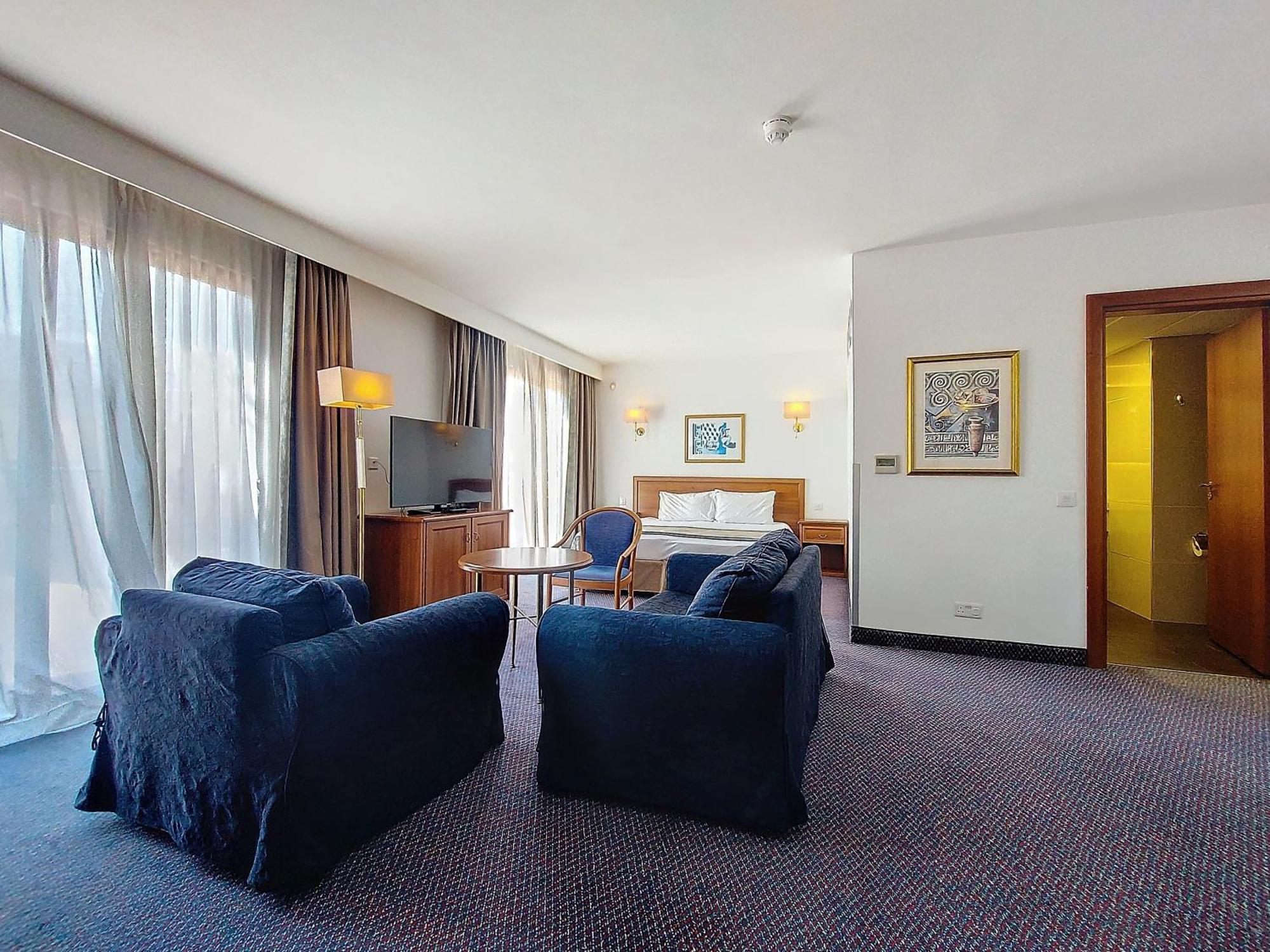 Classic Suite,1651728583:JPEG