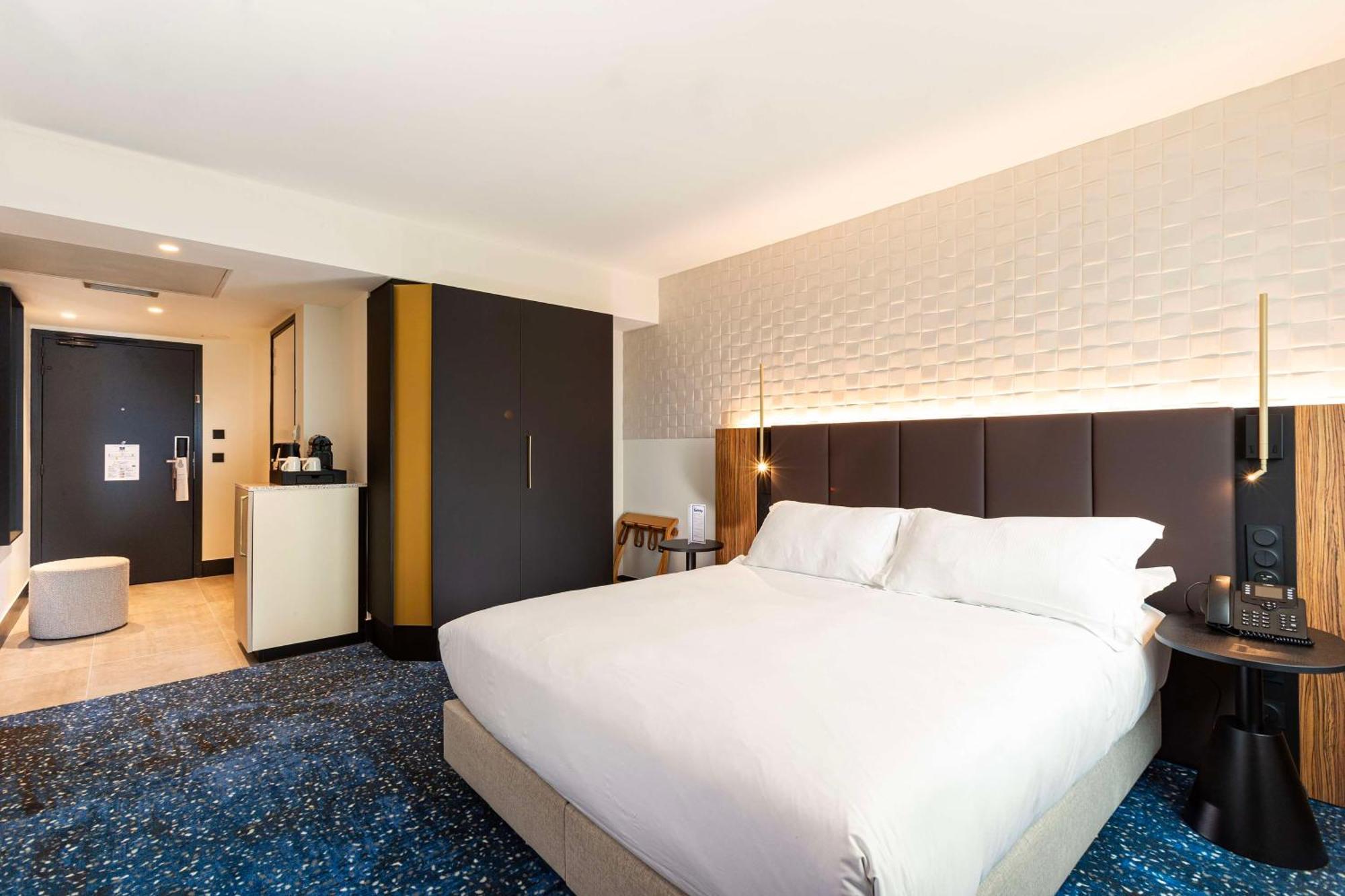 Executive King Room