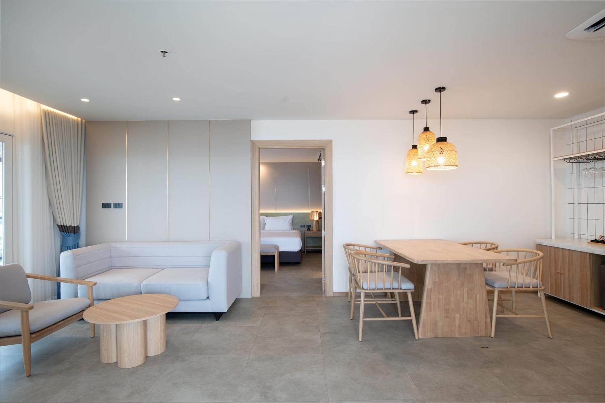 King Suite with Ocean View,1661111894:JPEG