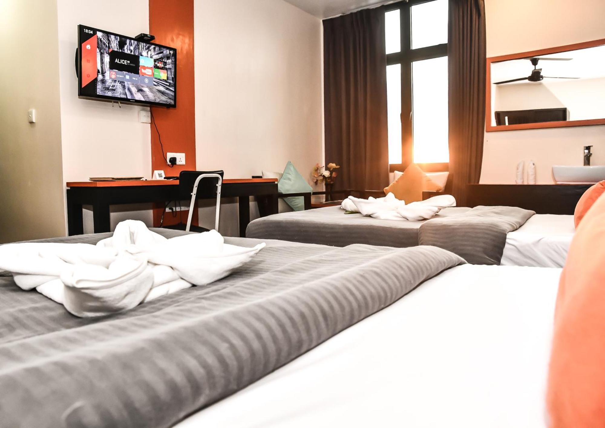 Superior Double Room Return Airport Transfer on Food & Beverage