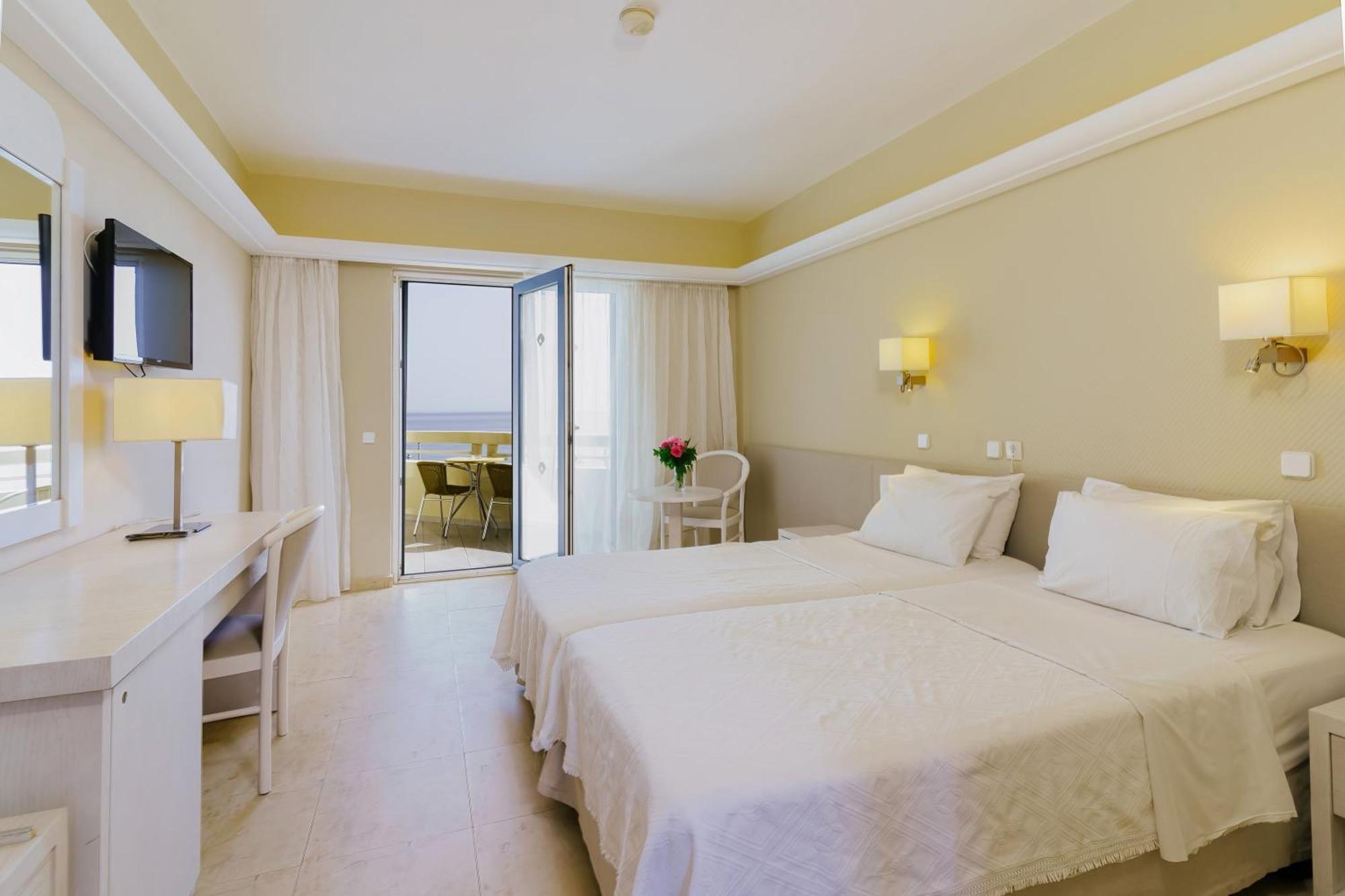 Chambre Double ou Lits Jumeaux - Vue sur Mer