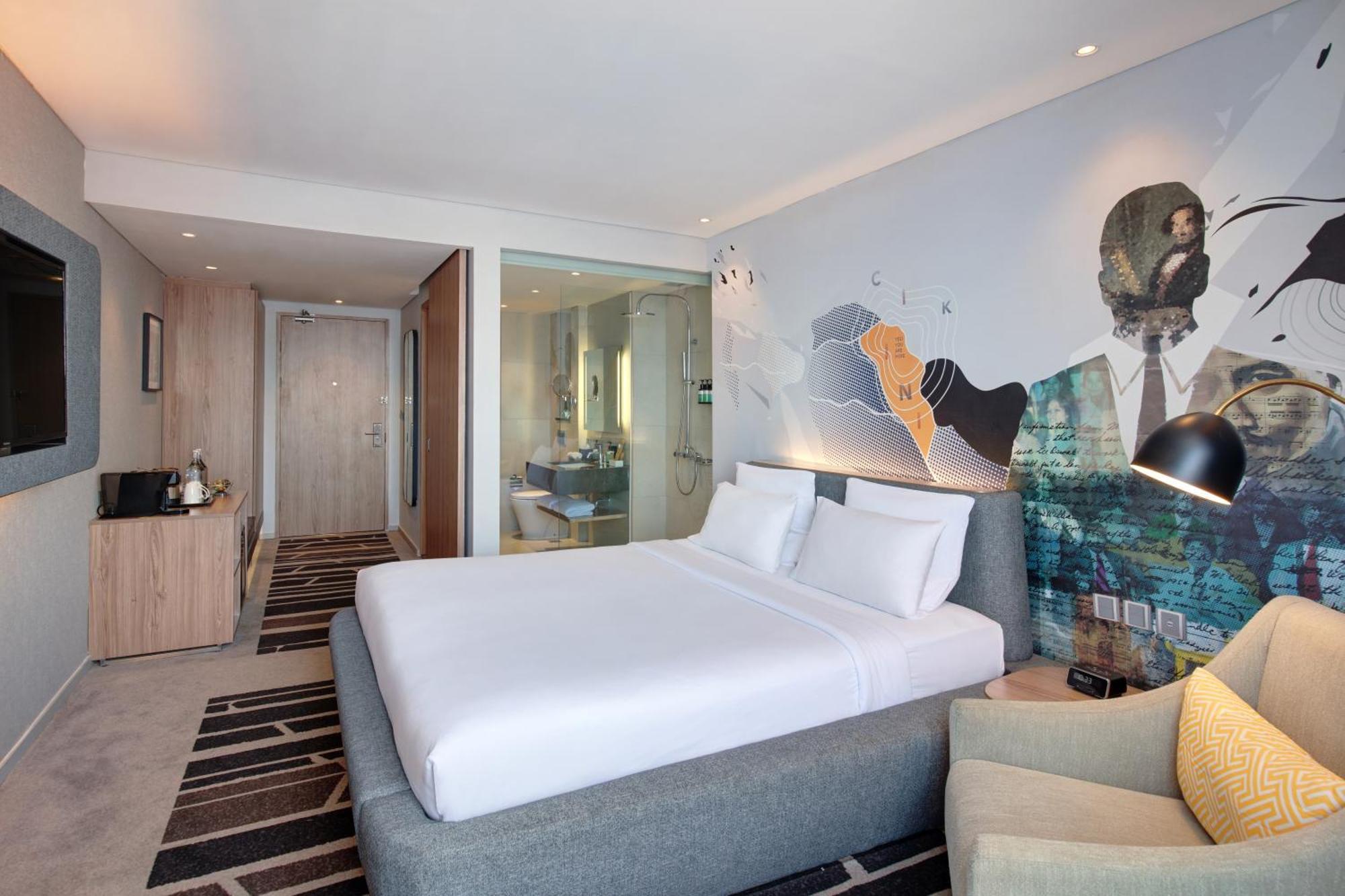 Deluxe King Room