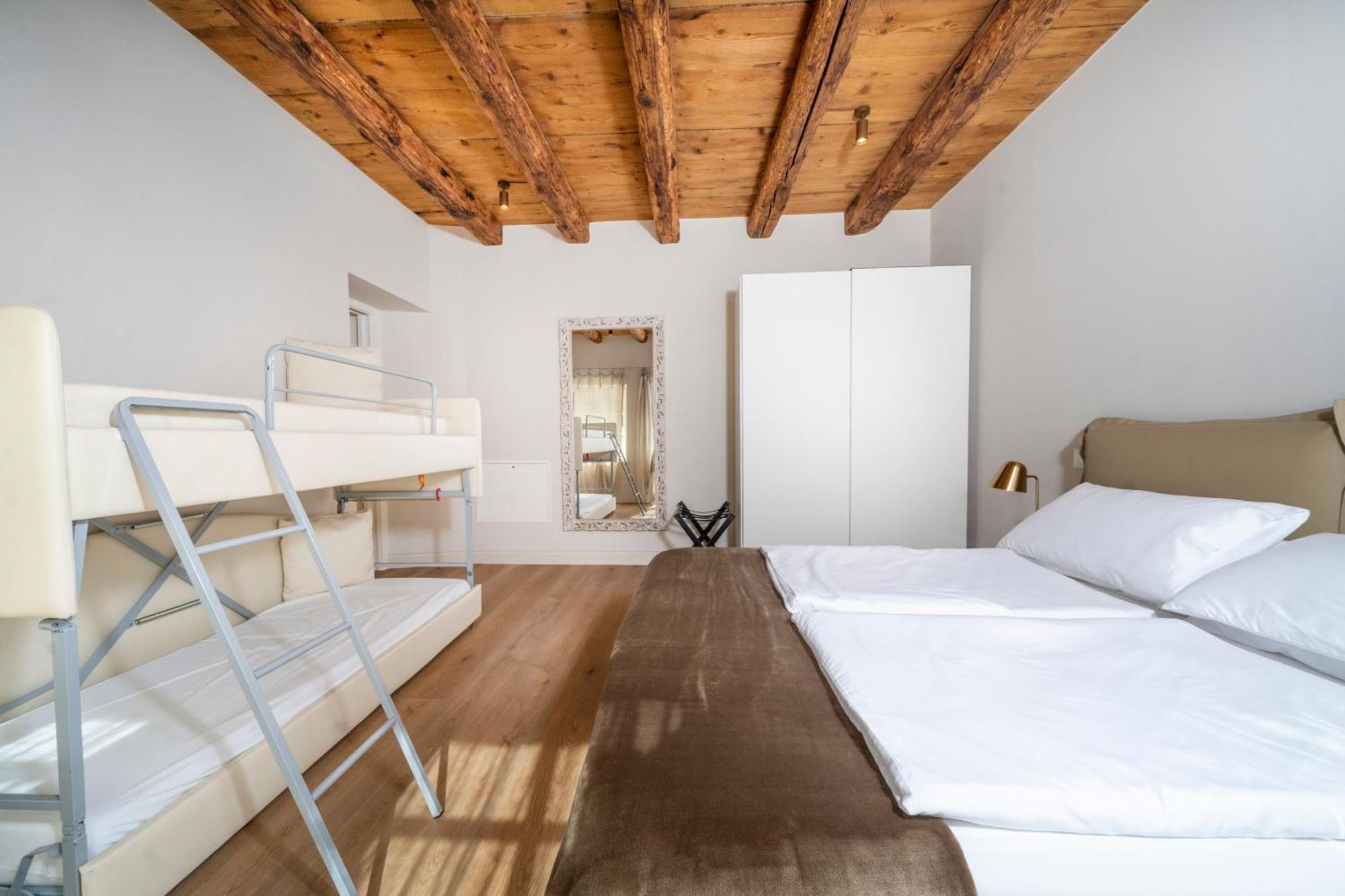 Quadruple Room with Garden View,1666773872:JPEG