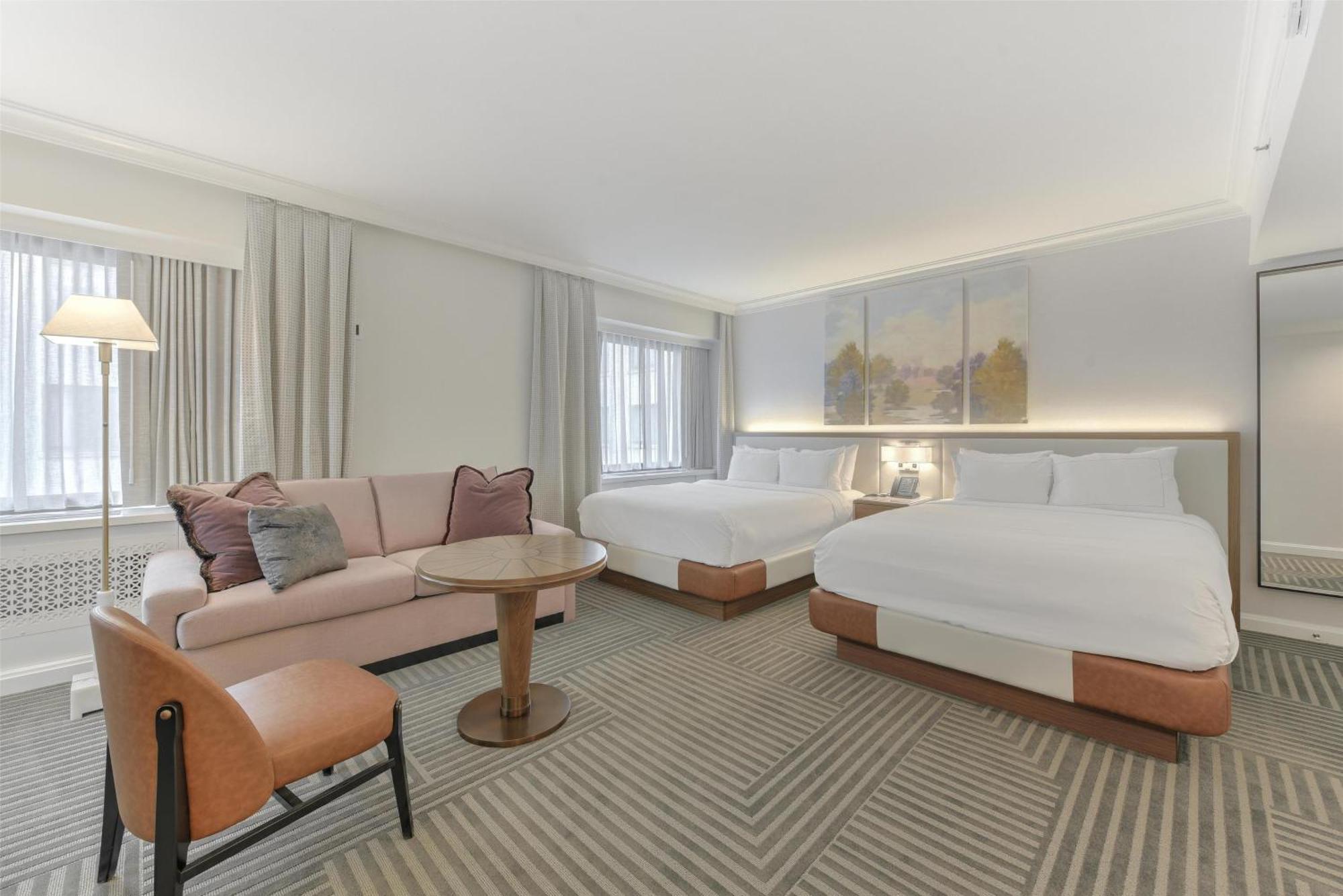 Deluxe Double Room,1674704763:JPEG