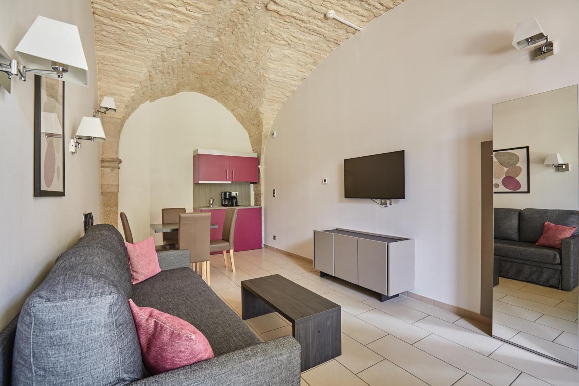 One-Bedroom Superior Apartment