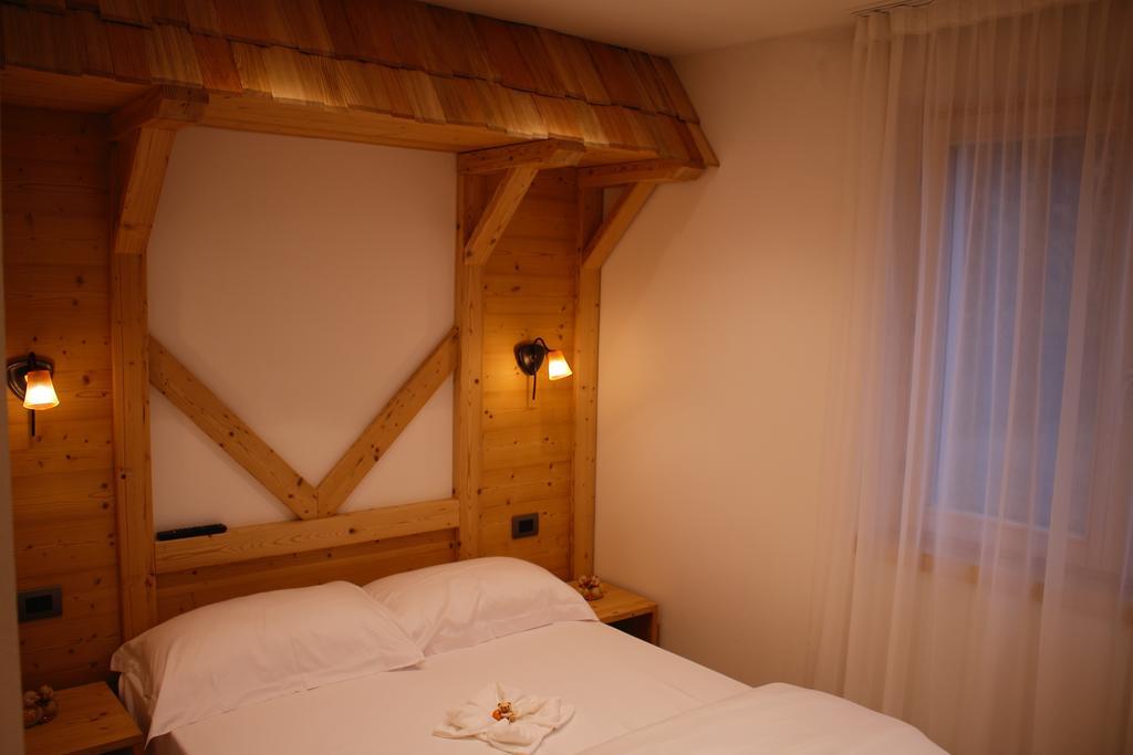 Single Room with Private Bathroom,168565152:JPEG