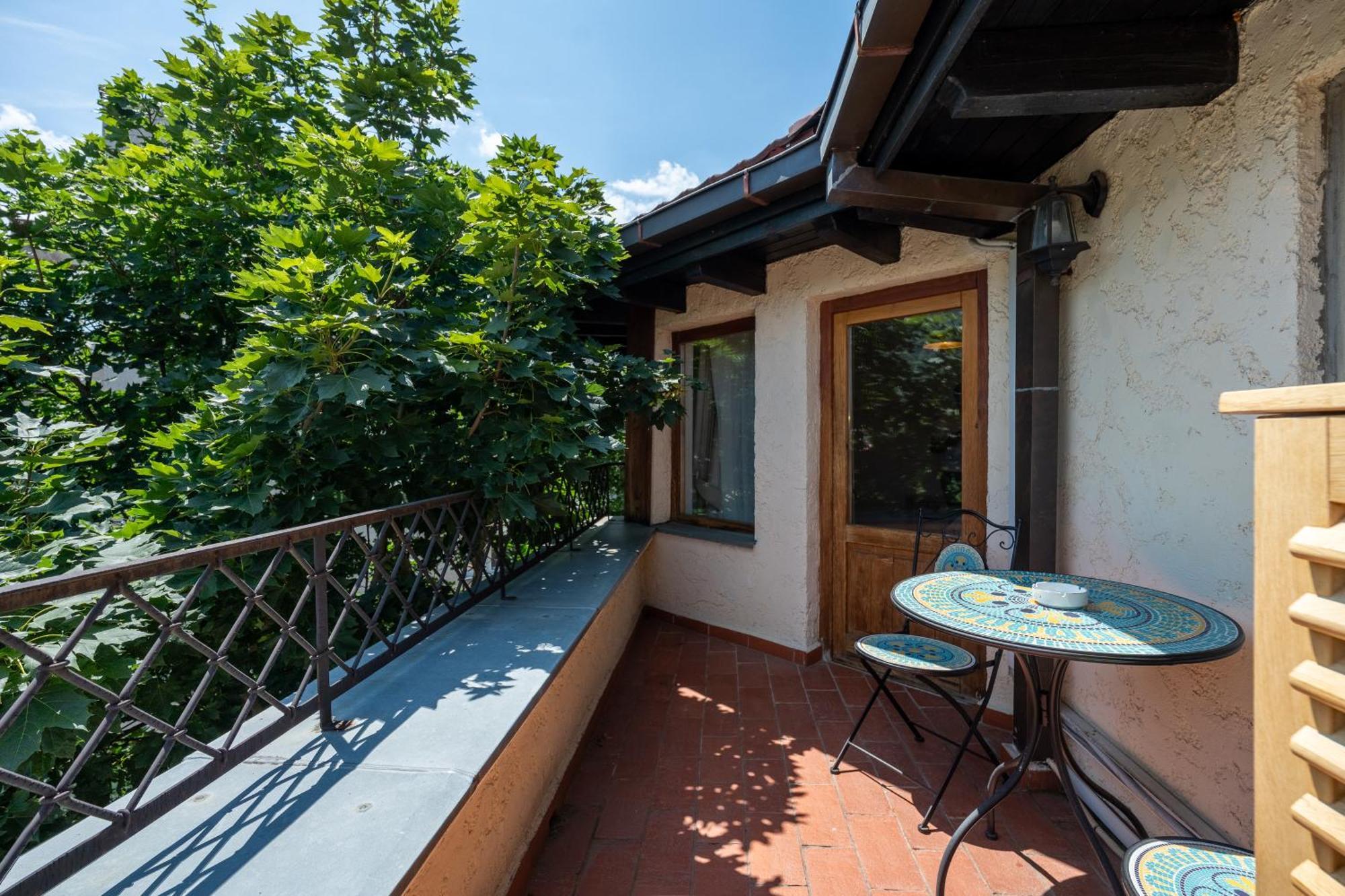 Standard Triple Room upper floors no elevator