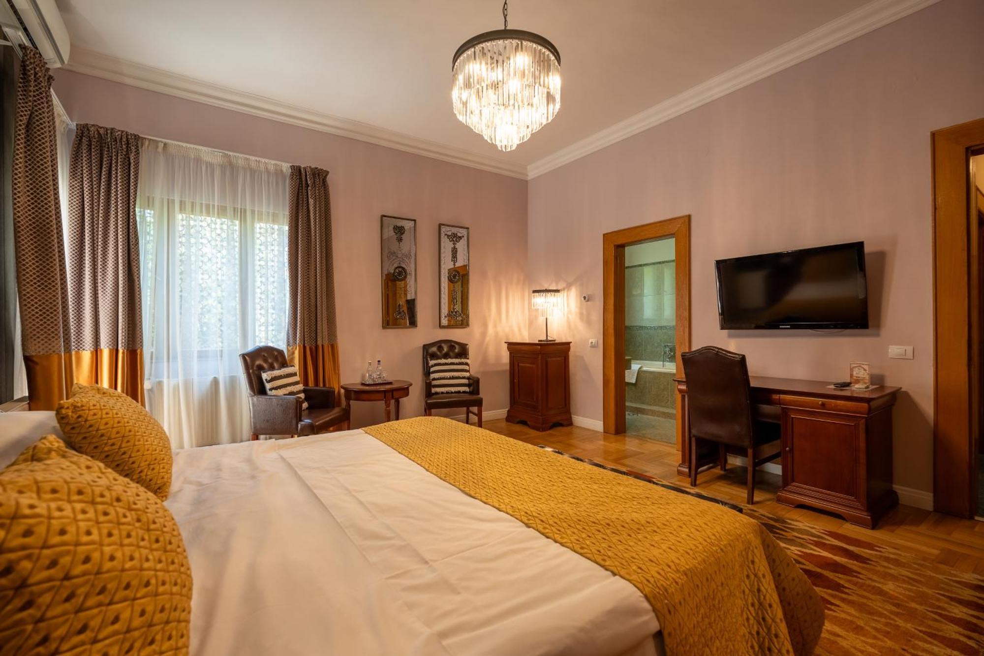 Superior Double Room upper floors no elevator