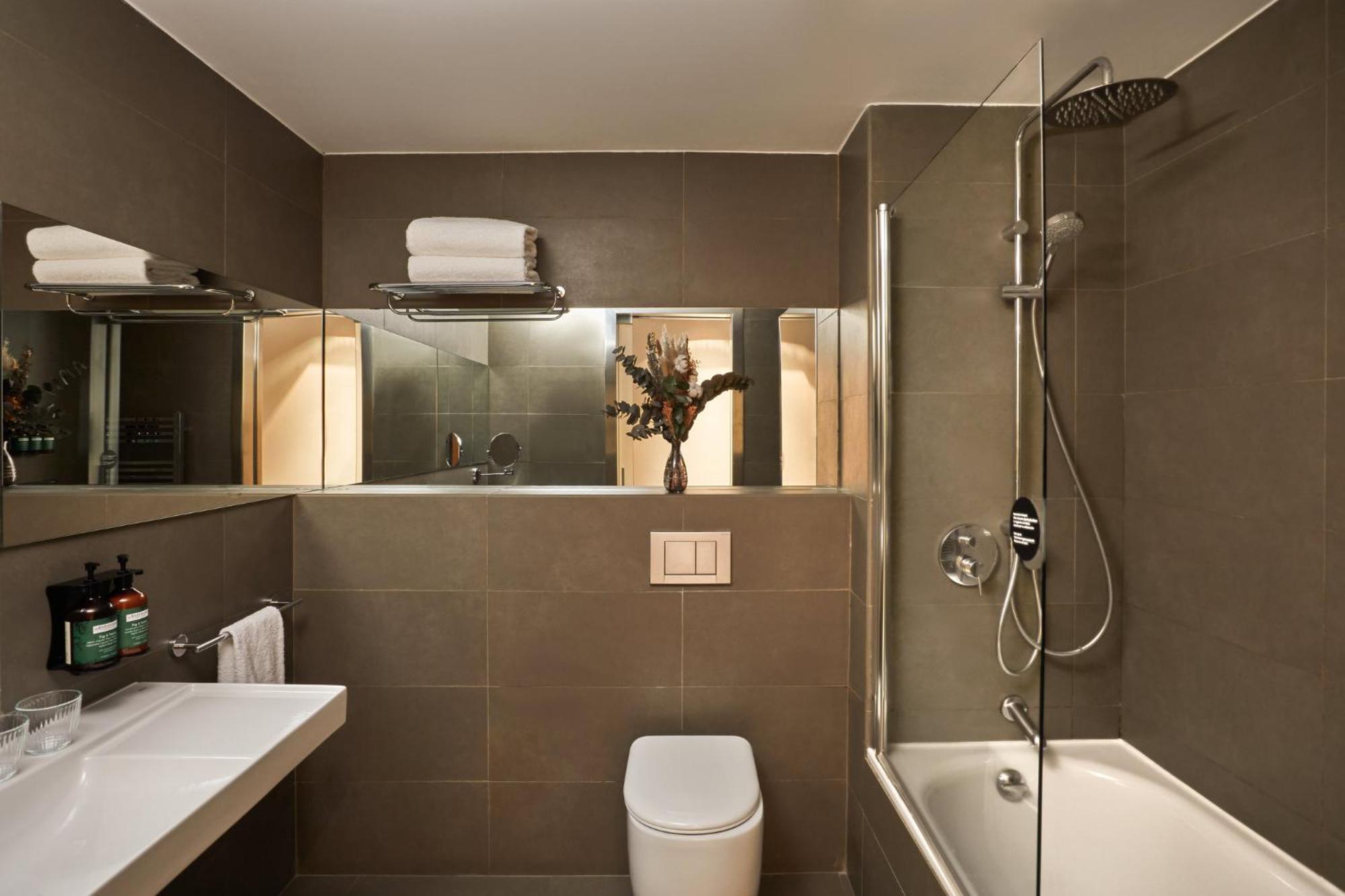 Premium Room,1695833354:JPEG