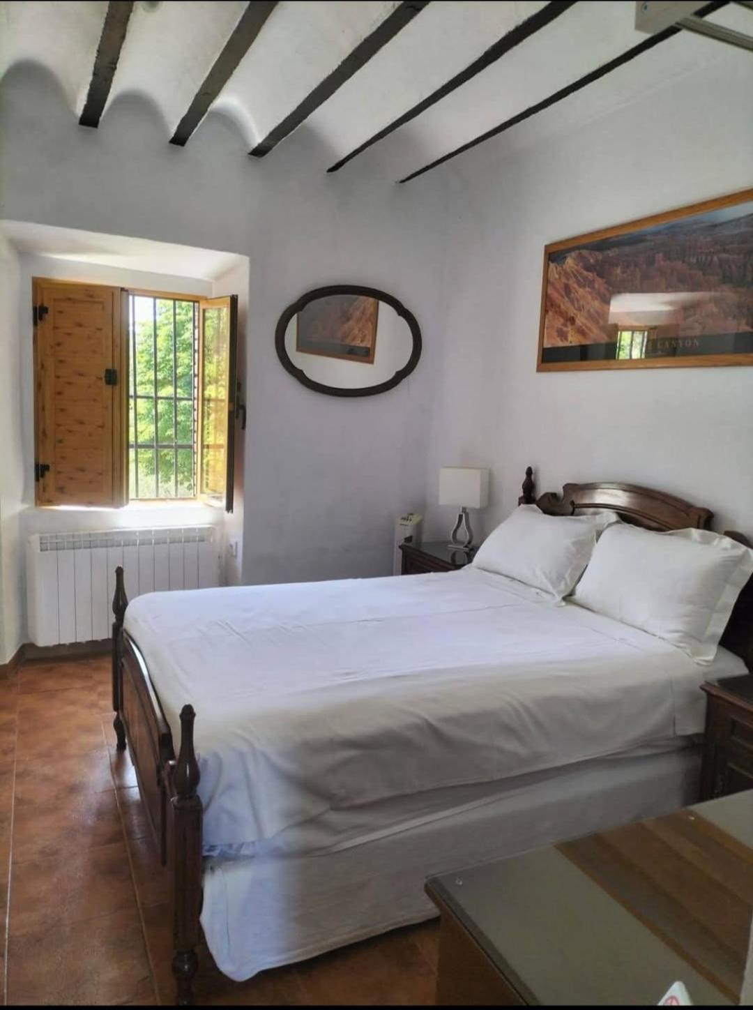 Double Room Private Bathroom