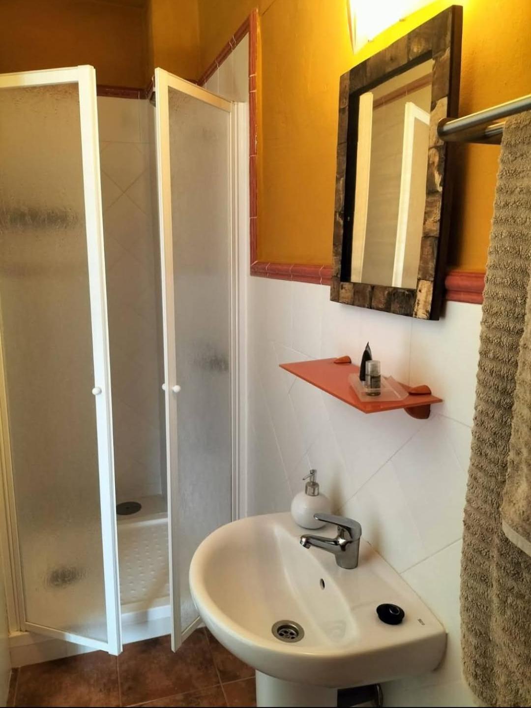 Double Room Private Bathroom