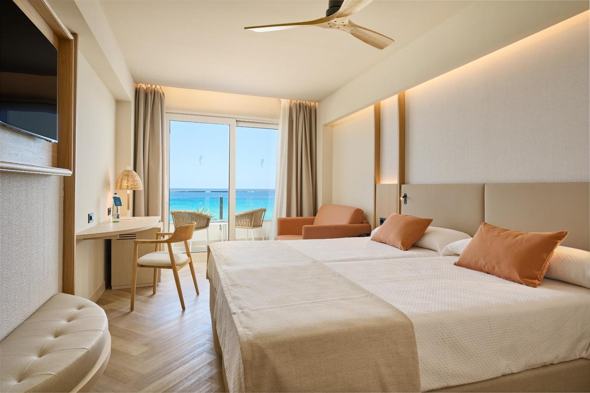 Double Room with Sea View,1697831868:JPEG