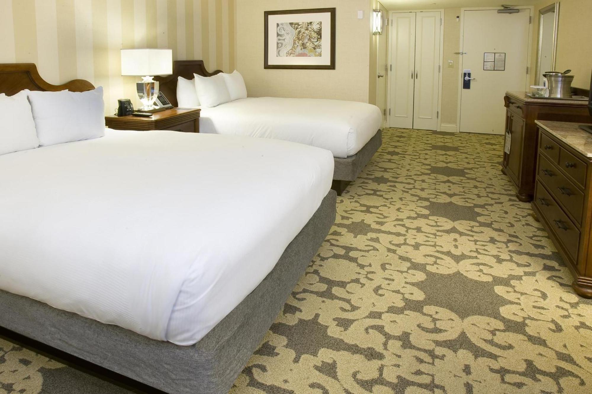Standard Queen Room with Two Queen Beds,1697837273:JPEG
