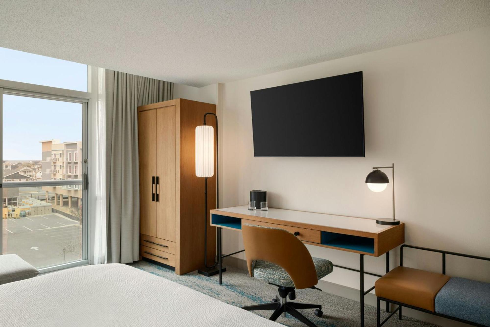 King Room with City View and Sofa Bed