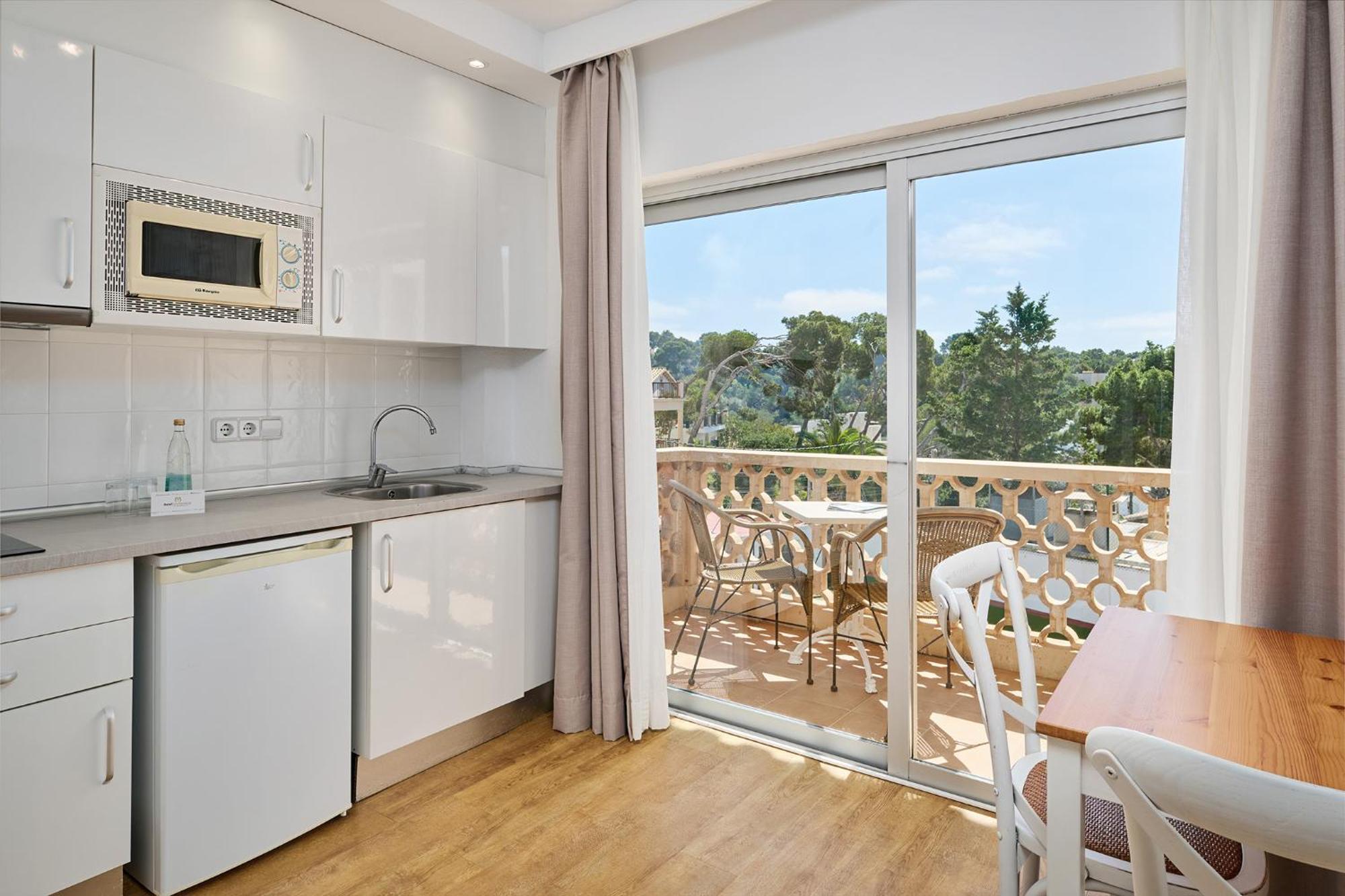 Studio Balcony