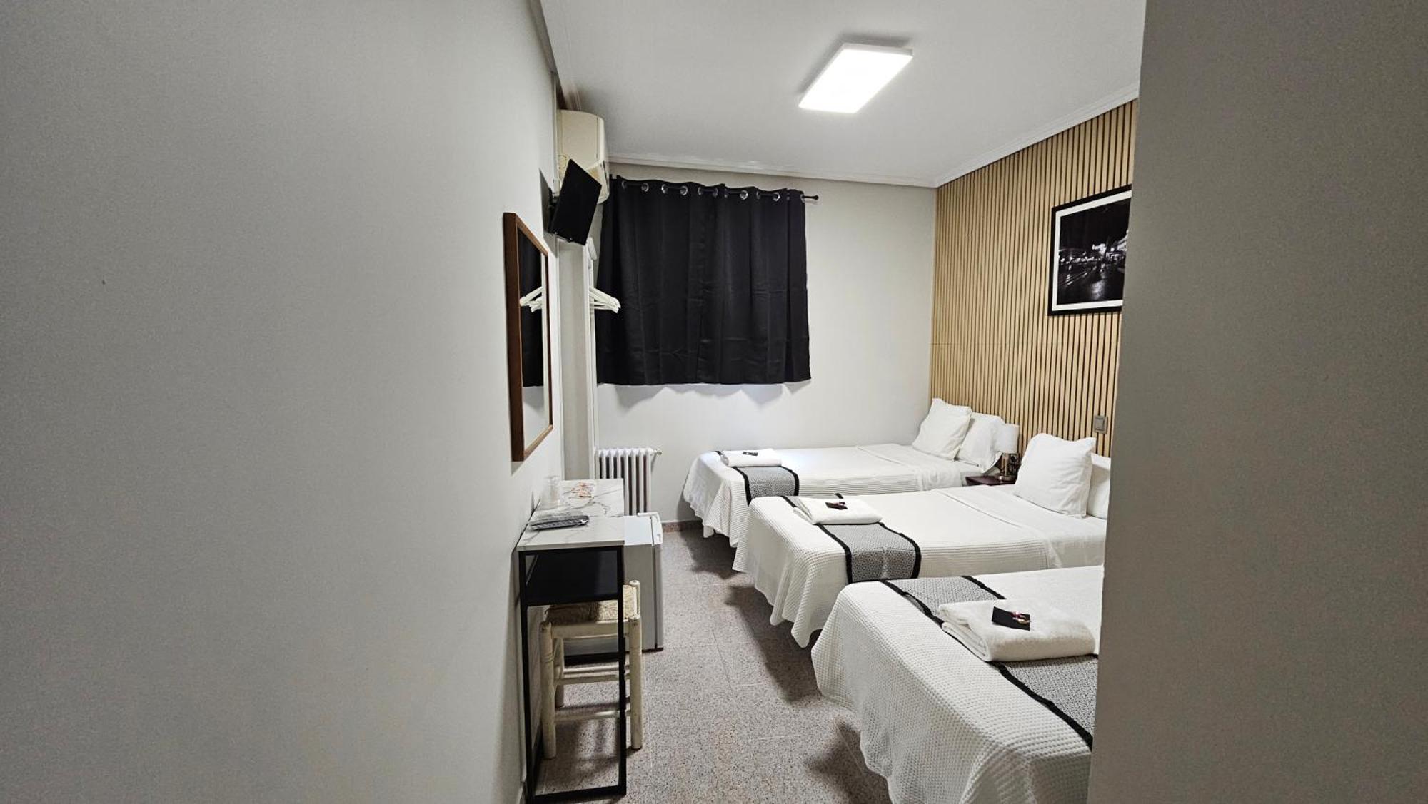 Basic Triple Room