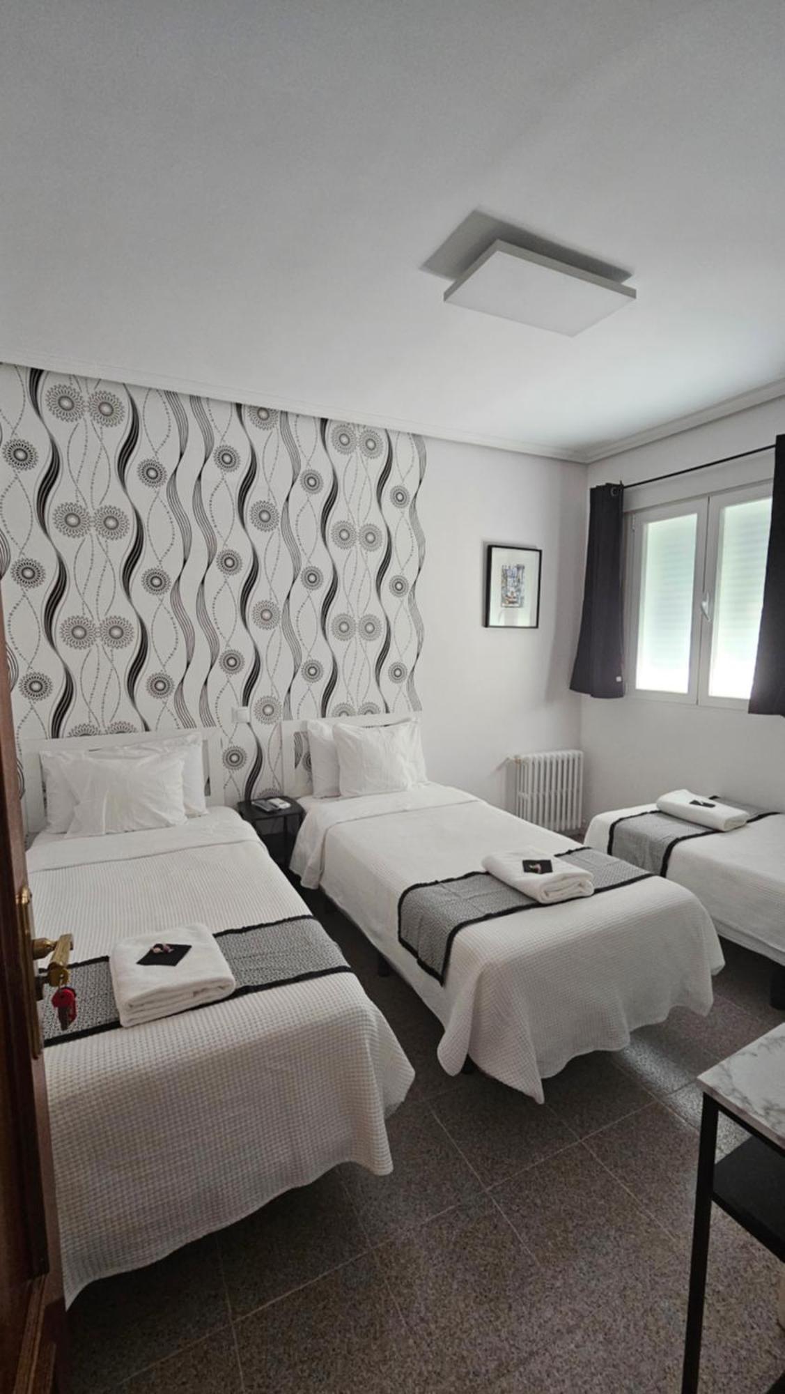 Basic Triple Room