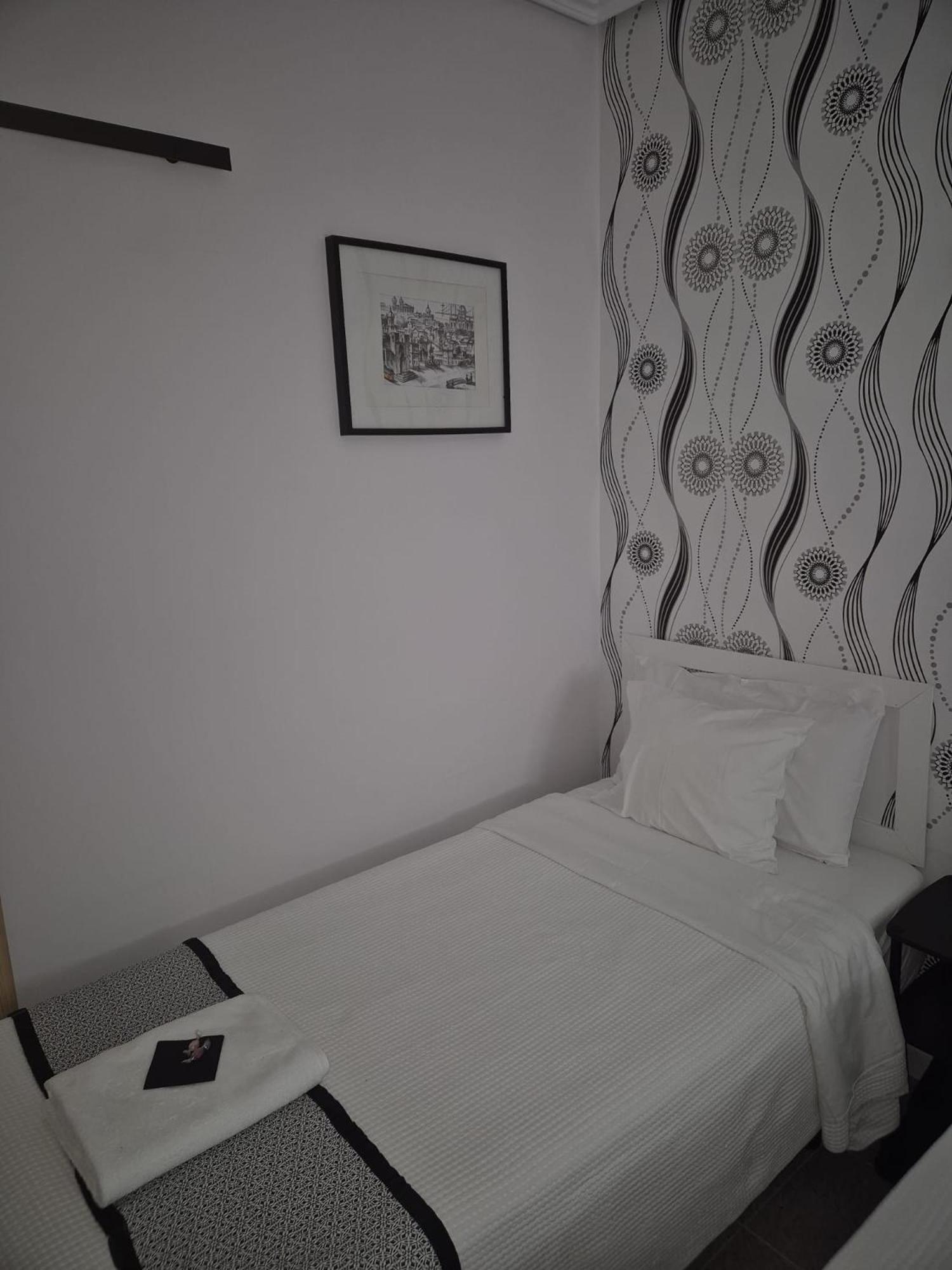 Basic Triple Room