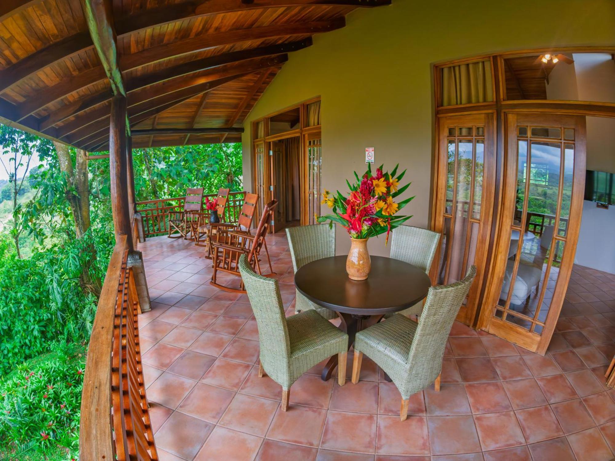 Las Casitas,1698985491:JPEG