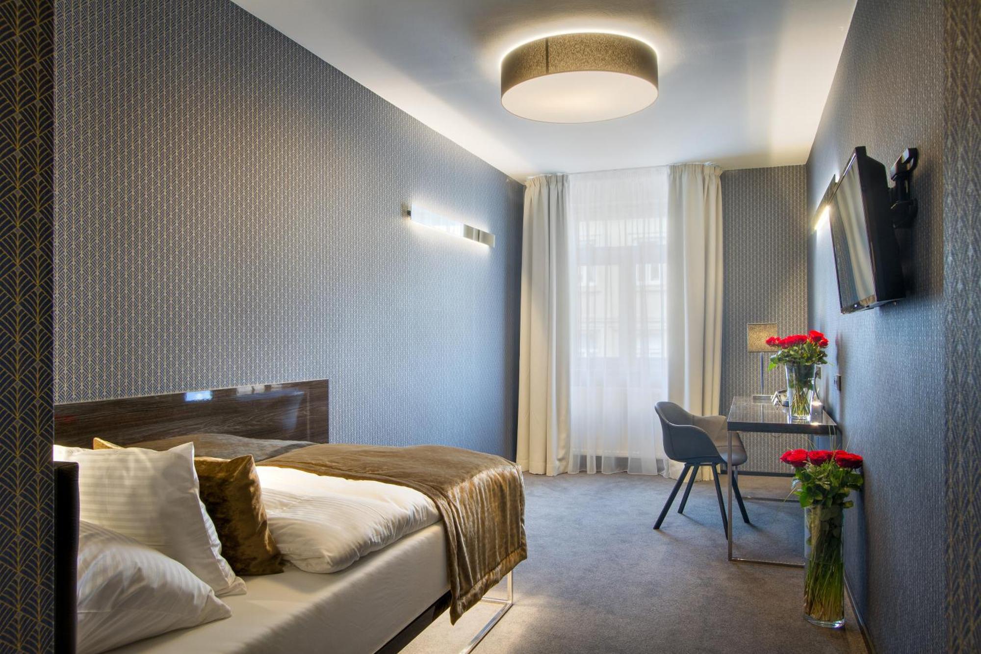 Standard Single Room,1705561753:JPEG