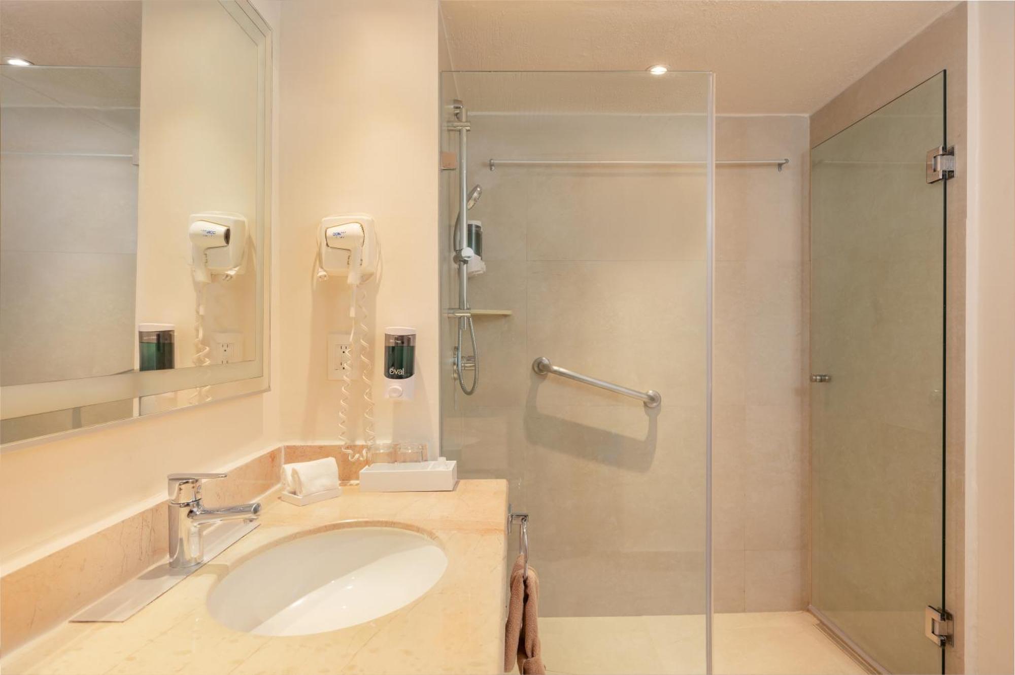 Deluxe Room with Ocean View