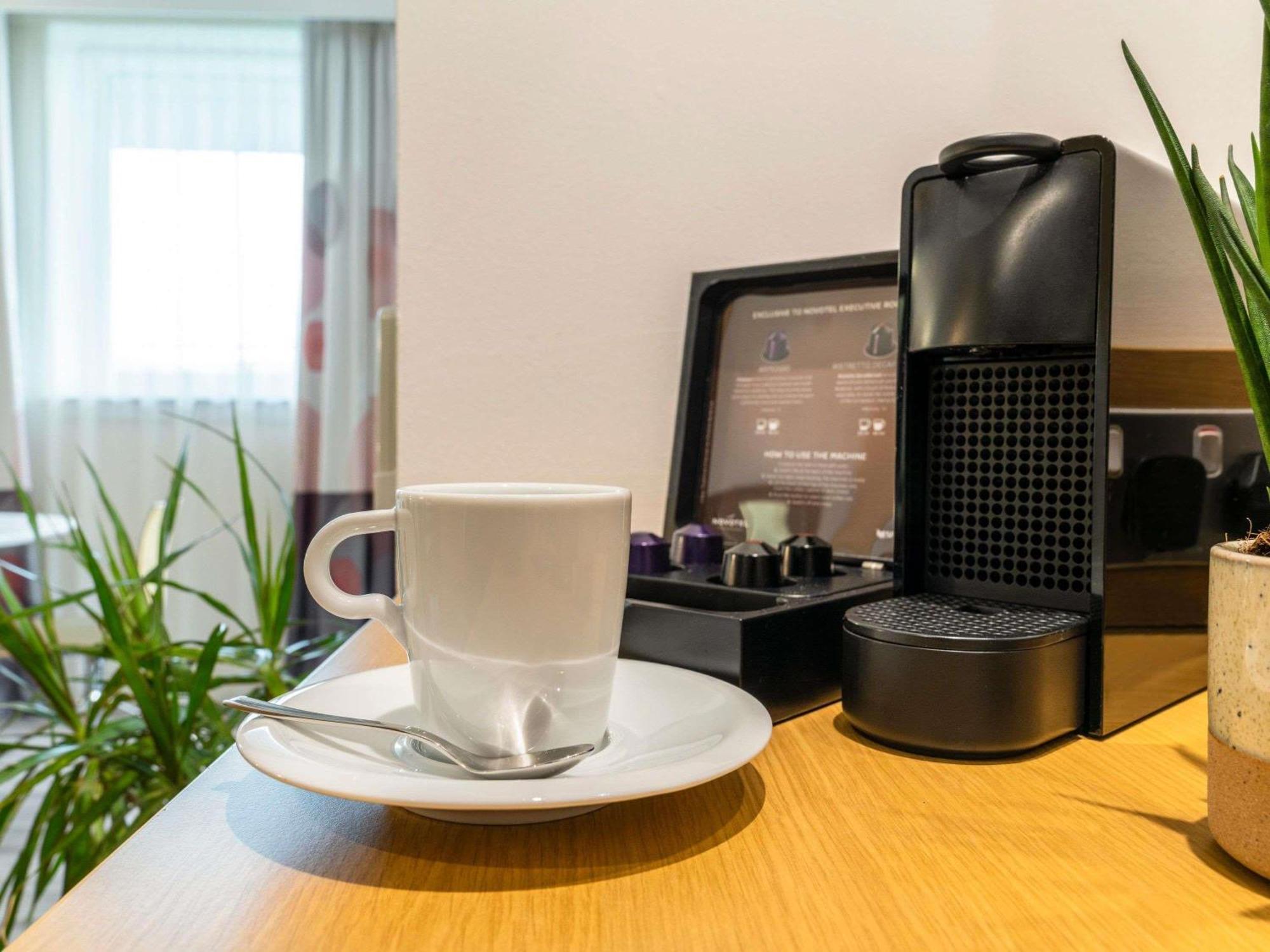 Executive Queen Room,1722895691:JPEG