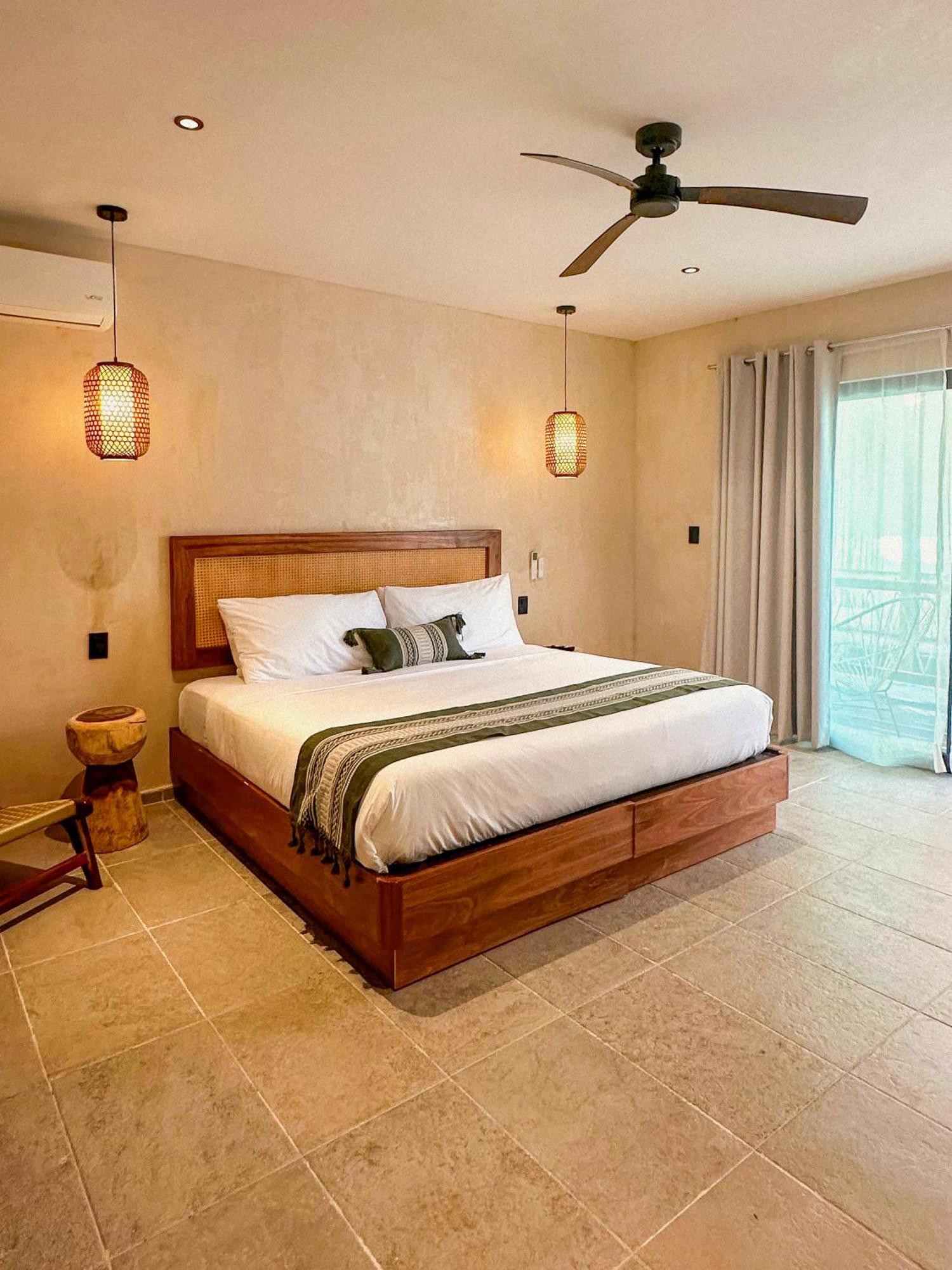 Superior King Room,1723032993:JPEG