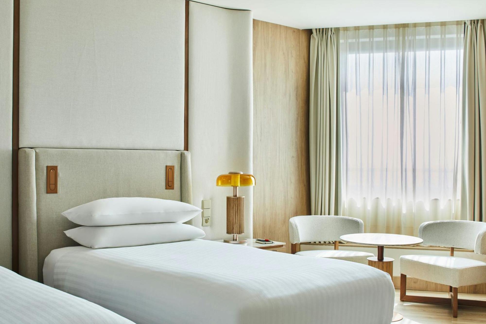 Deluxe Twin Room with Two Twin Beds