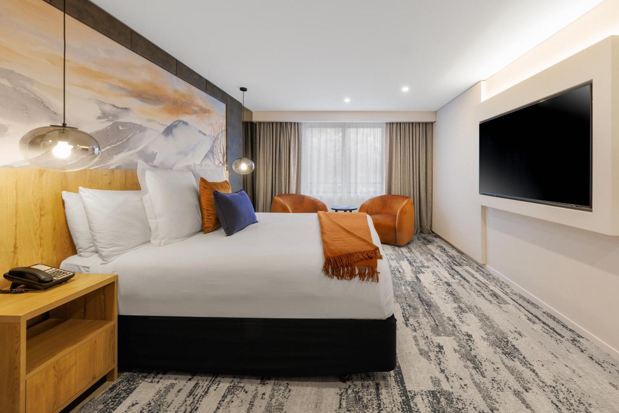 One Bedroom King Suite,1730011557:JPEG