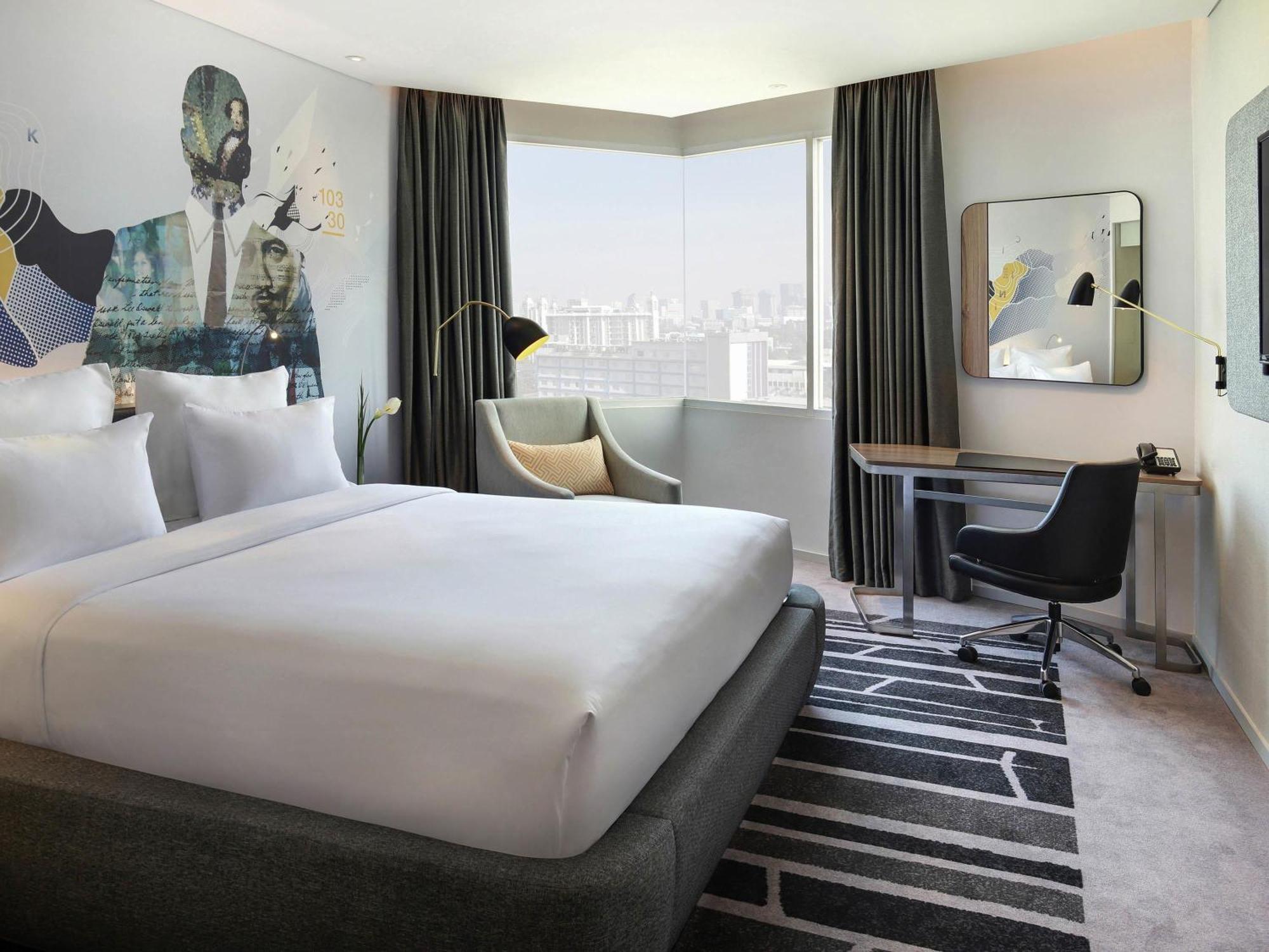 Deluxe Executive King Room