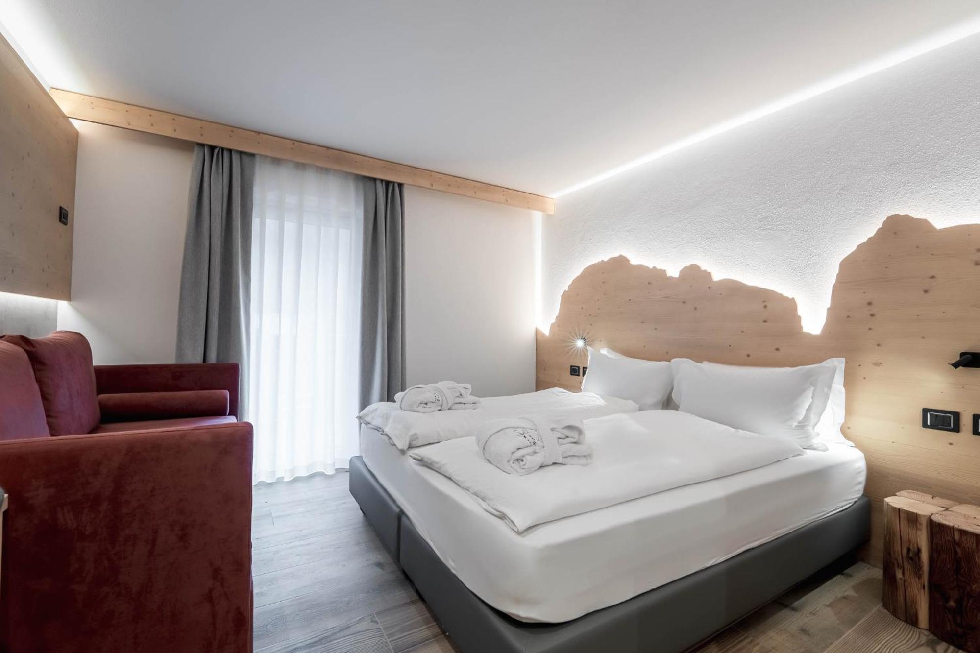 Superior Double or Twin Room,1739631912:JPEG