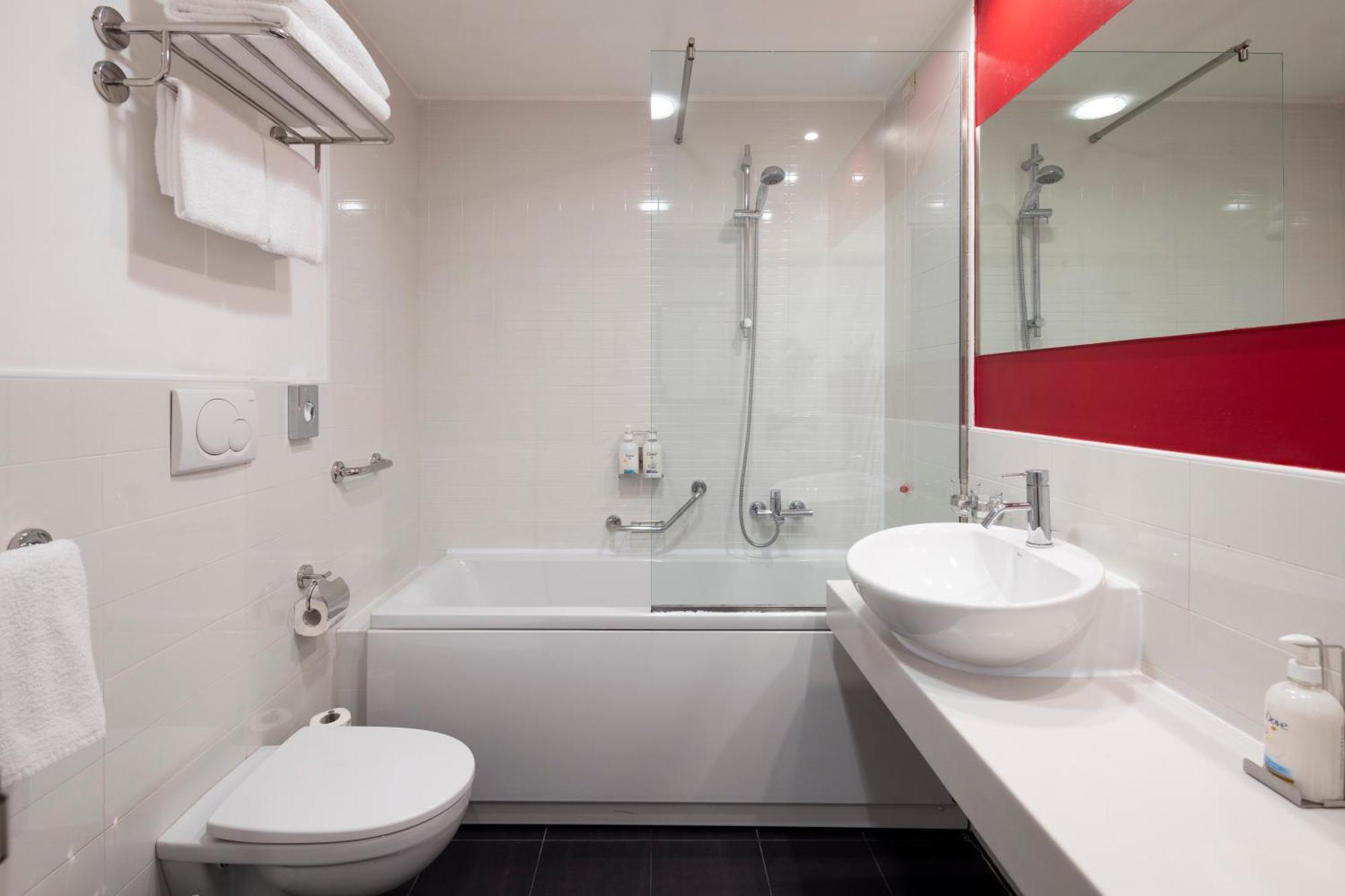 Standaard Kamer met Queensize Bed en Slaapbank - Rookvrij