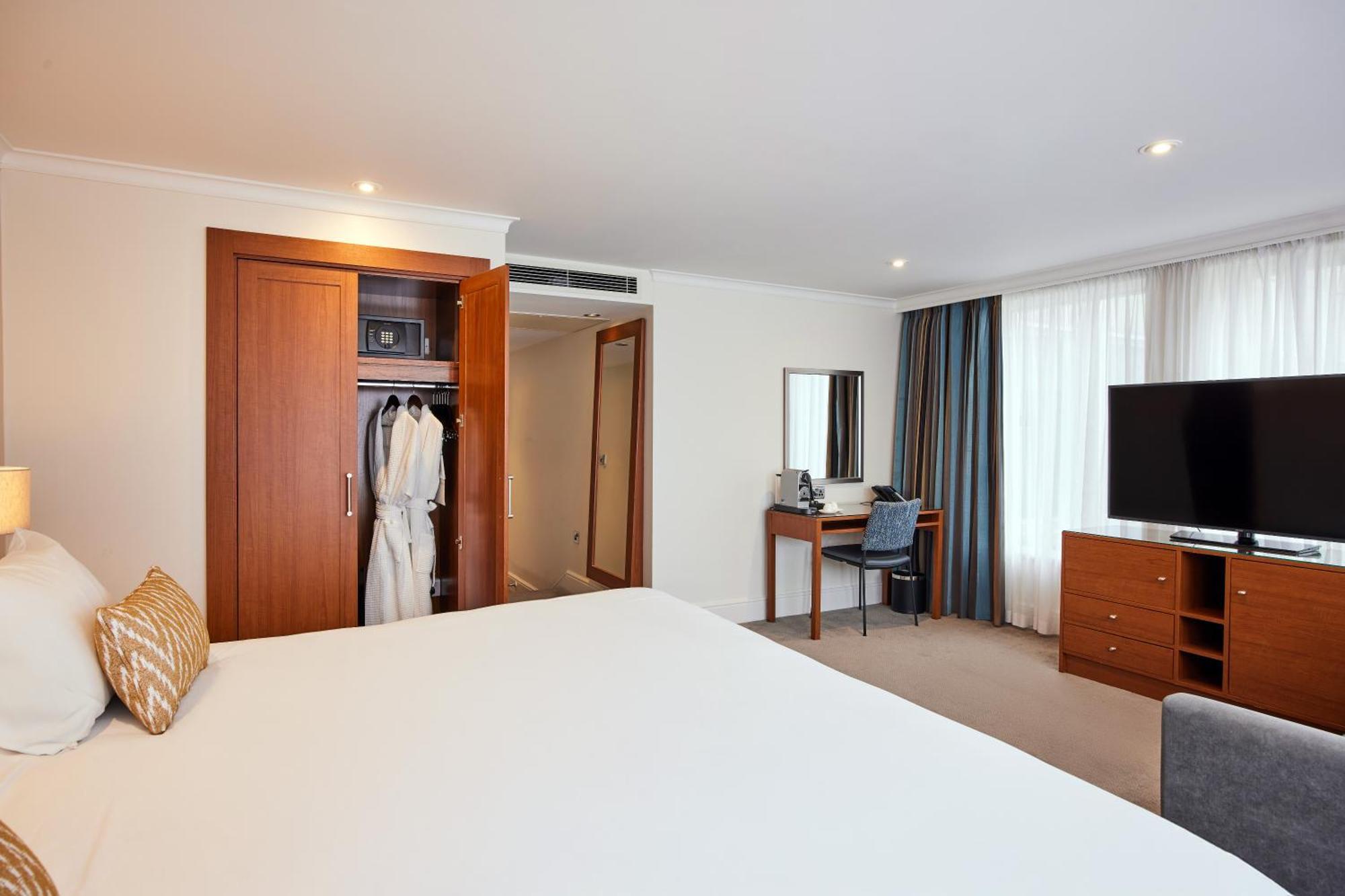 Junior Suite,1756394095:JPEG