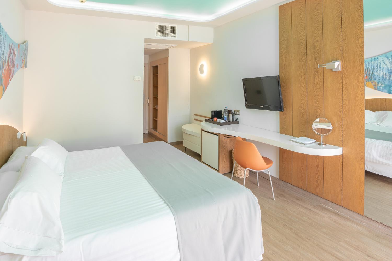 Habitación Doble Estándar con balcón francés