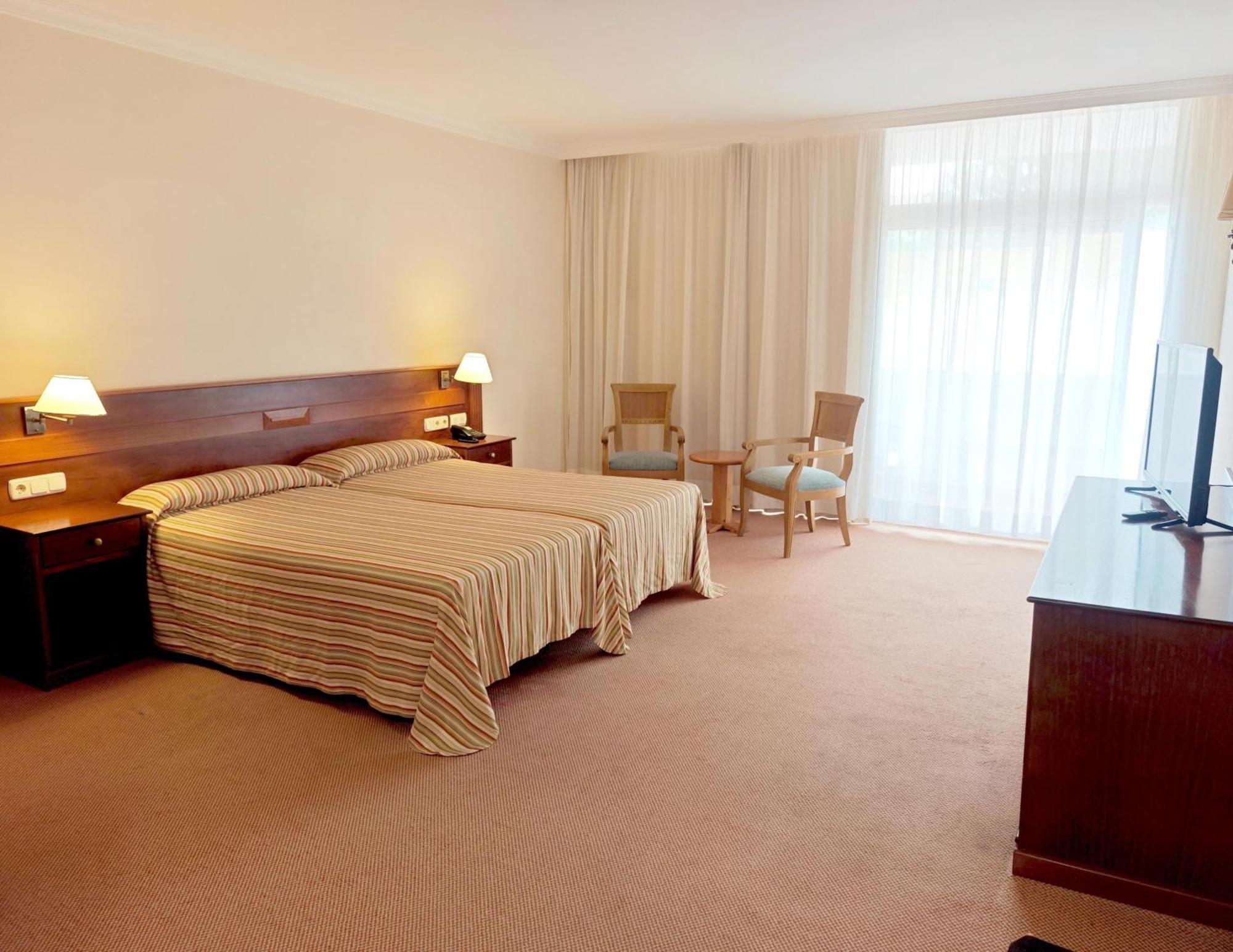 Chambre Double ou Lits Jumeaux