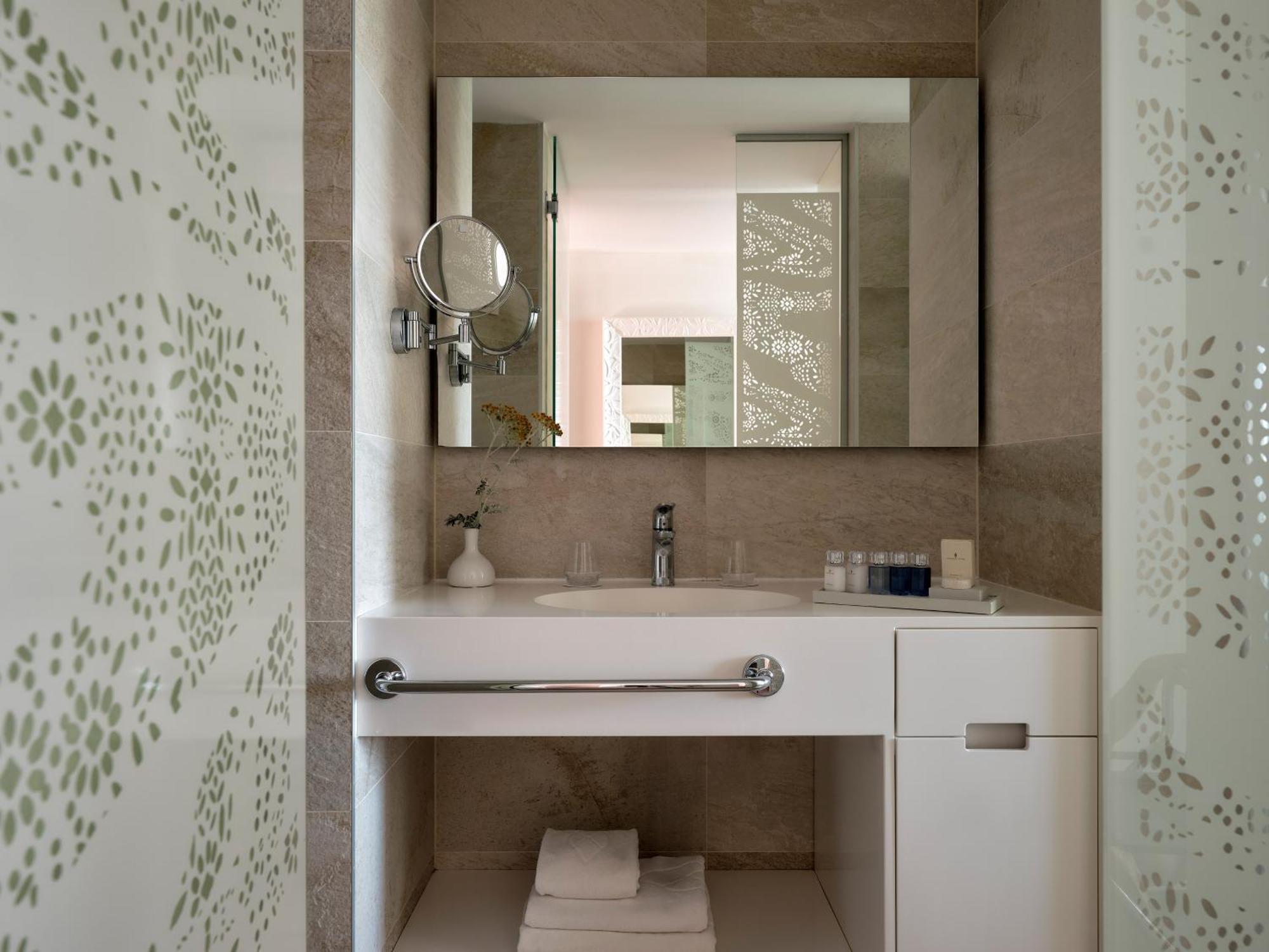 Double or Twin Room Courtyard View