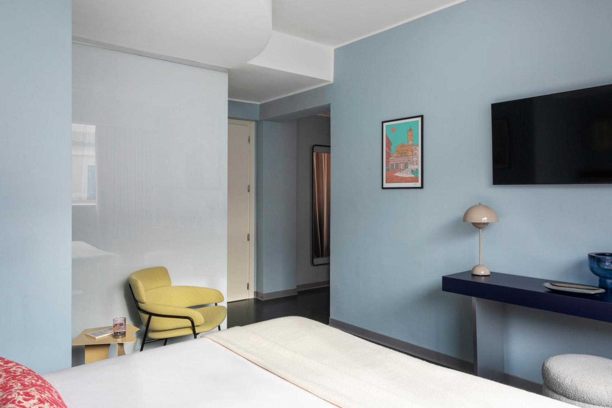 Deluxe Double Room Balcony,1765757512:JPEG