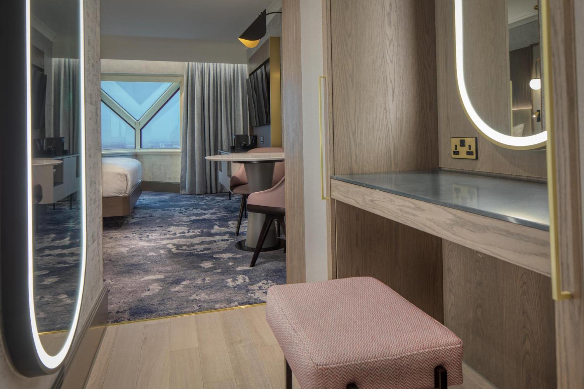 Executive 2 Bedroom Suite,1765805841:JPEG