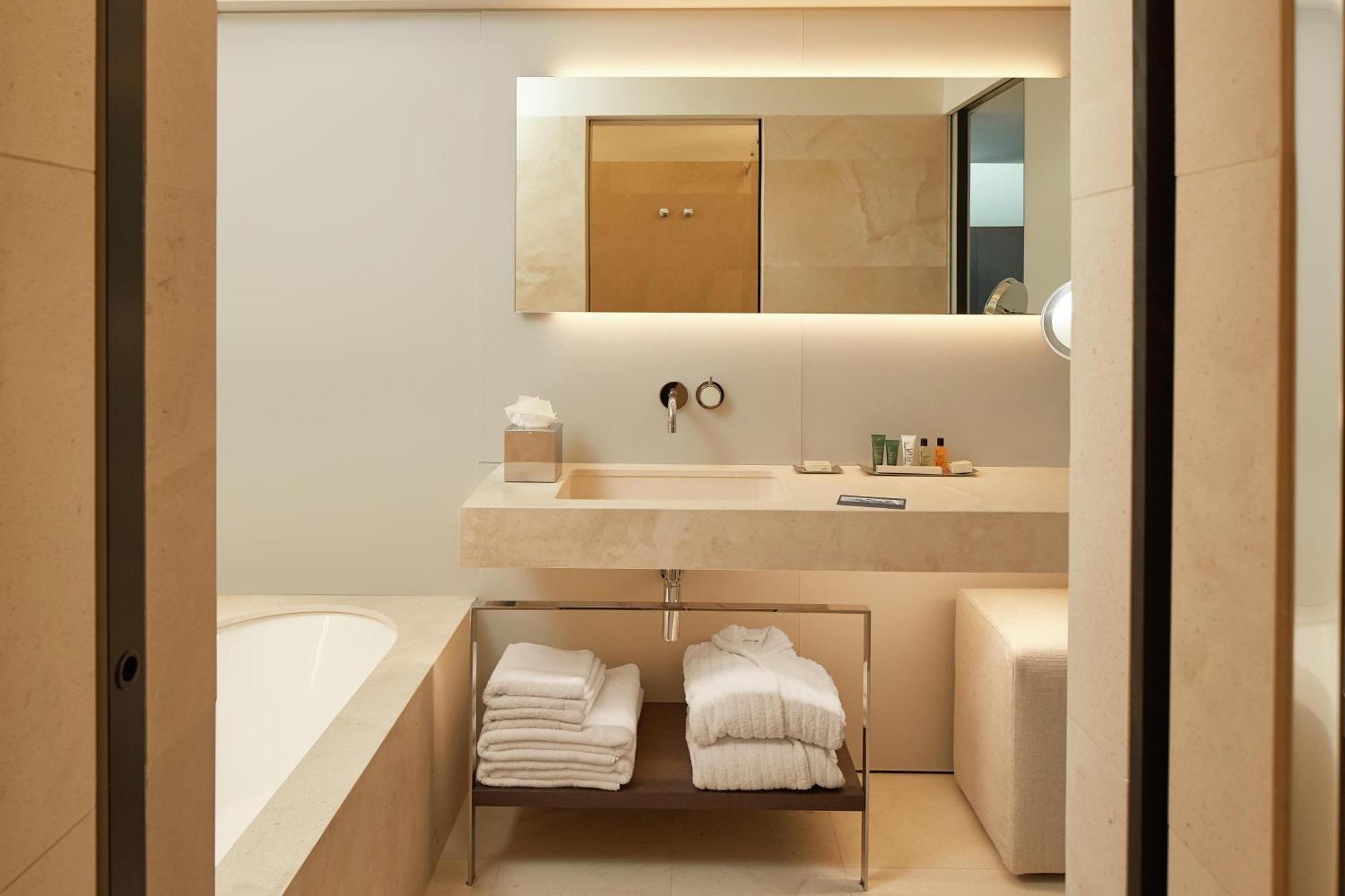 Loft Suite,1769918695:JPEG