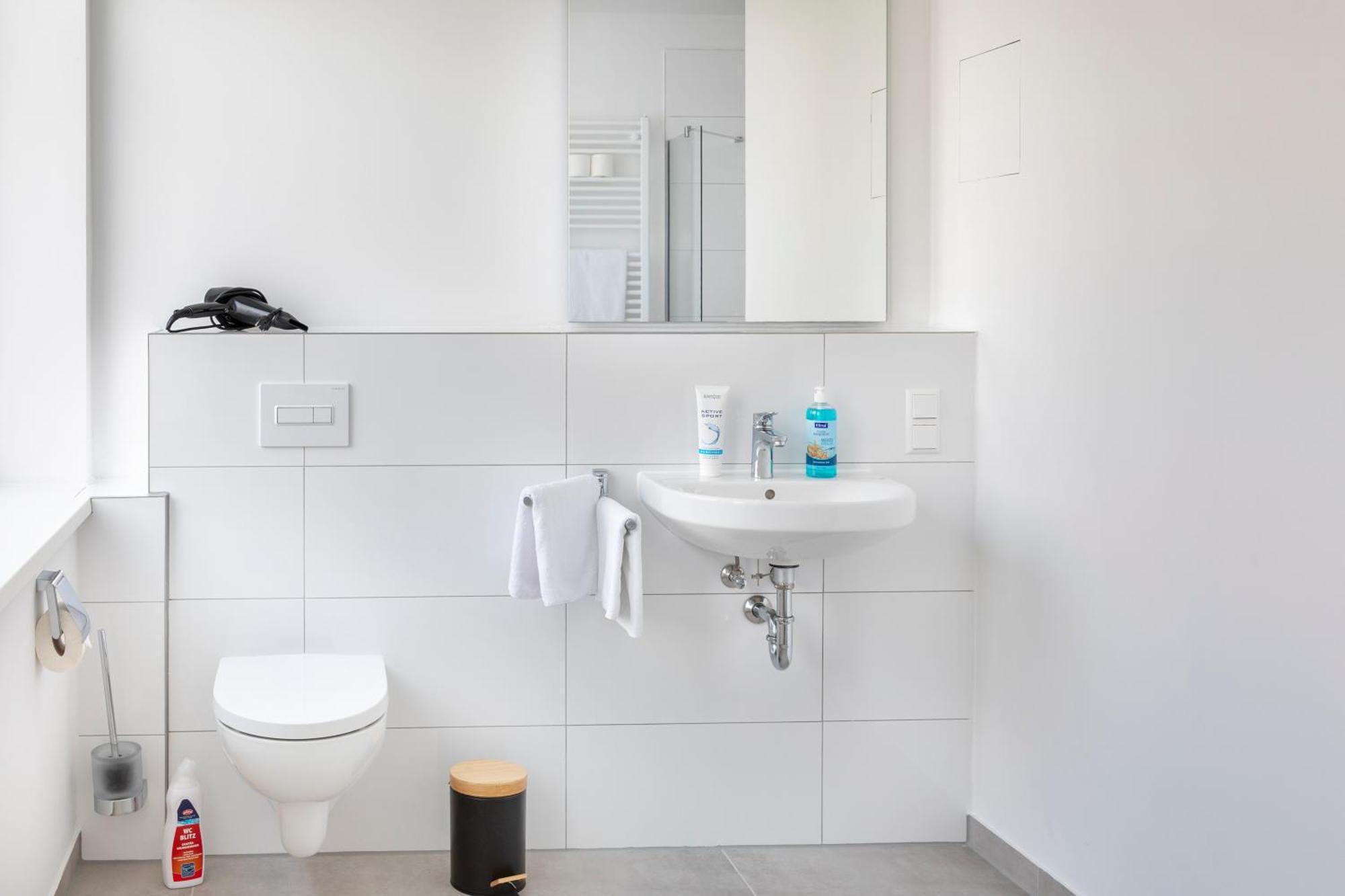 One-Bedroom Deluxe Apartment