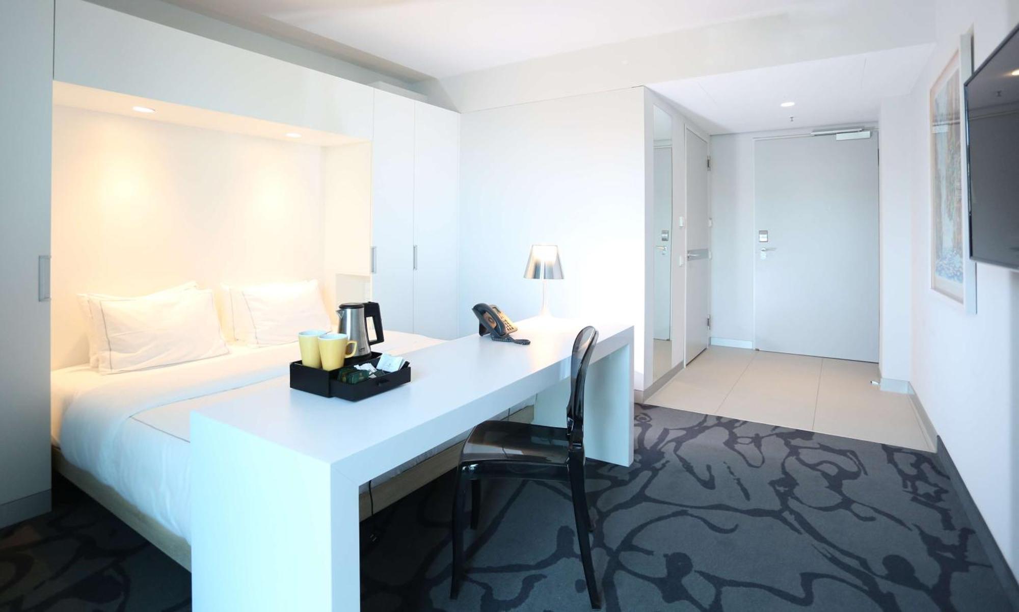 Art Double Room