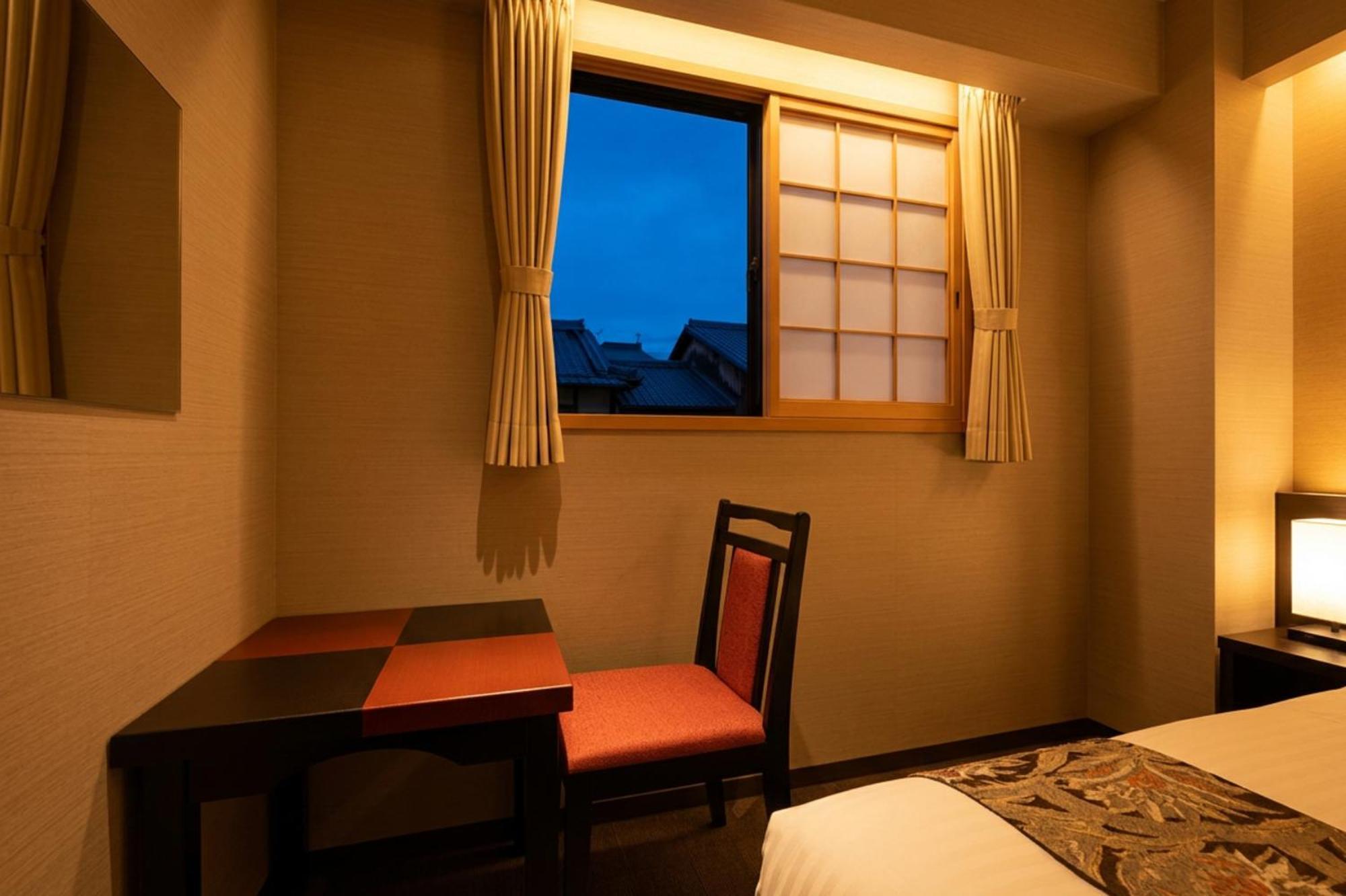 Superior Queen Room