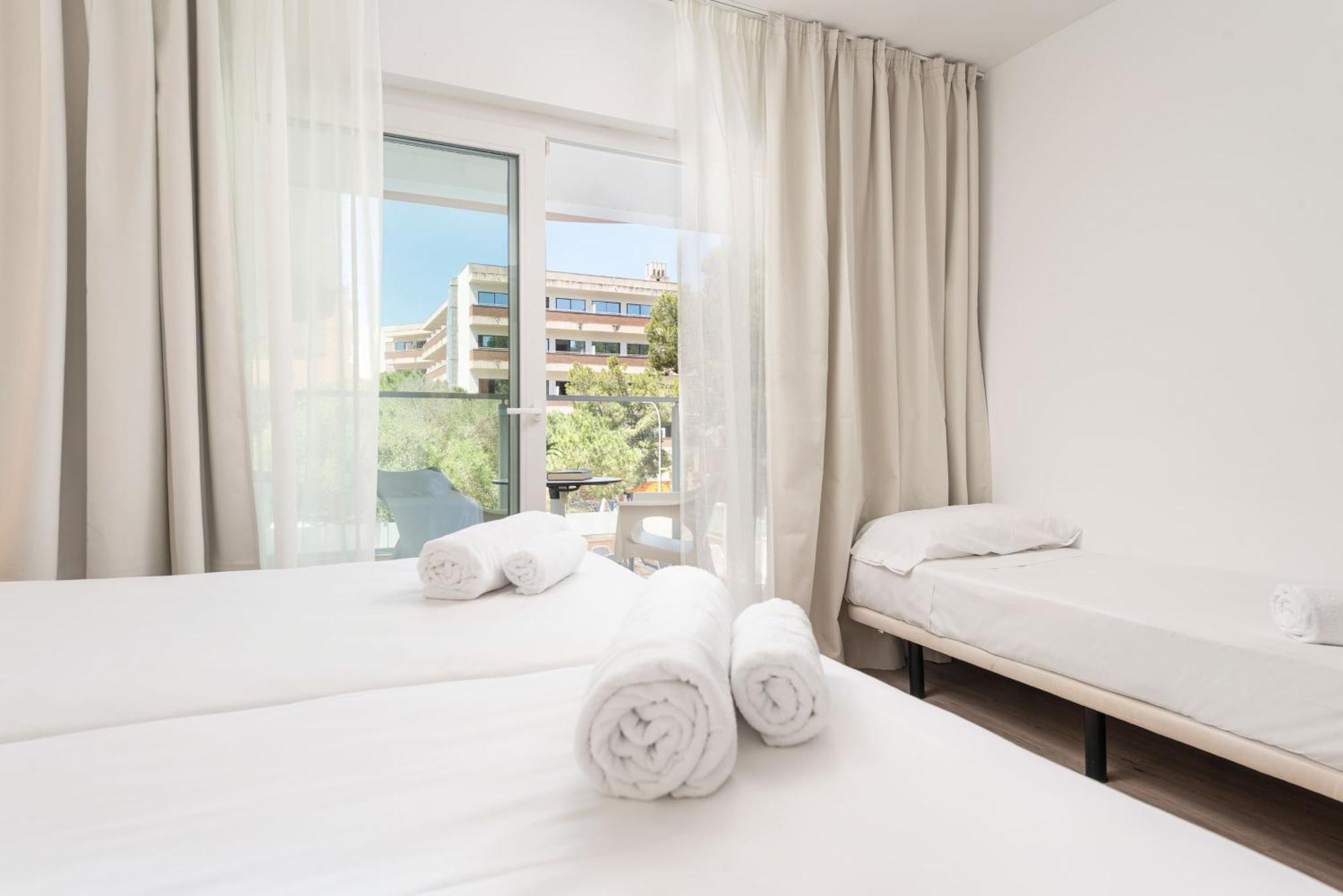 Deluxe Double Room Balcony
