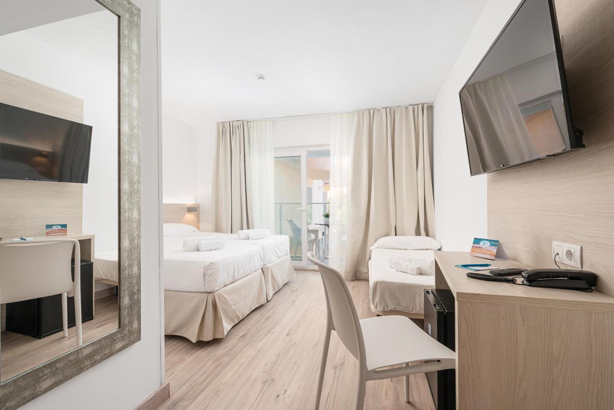 Deluxe Double Room Balcony