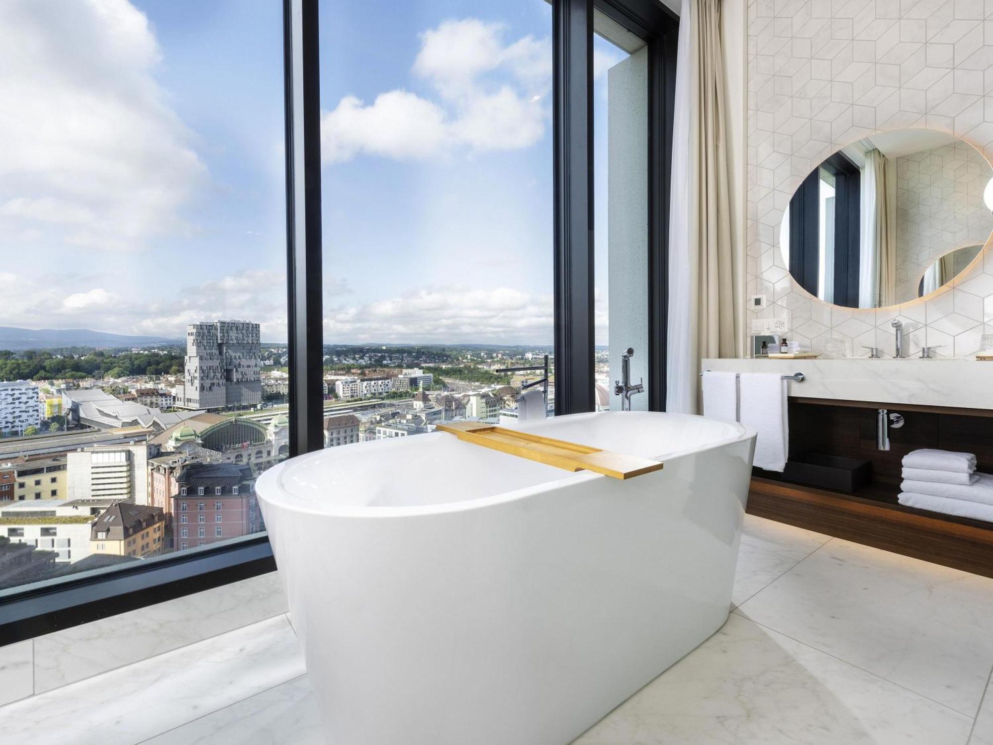 Junior King Suite