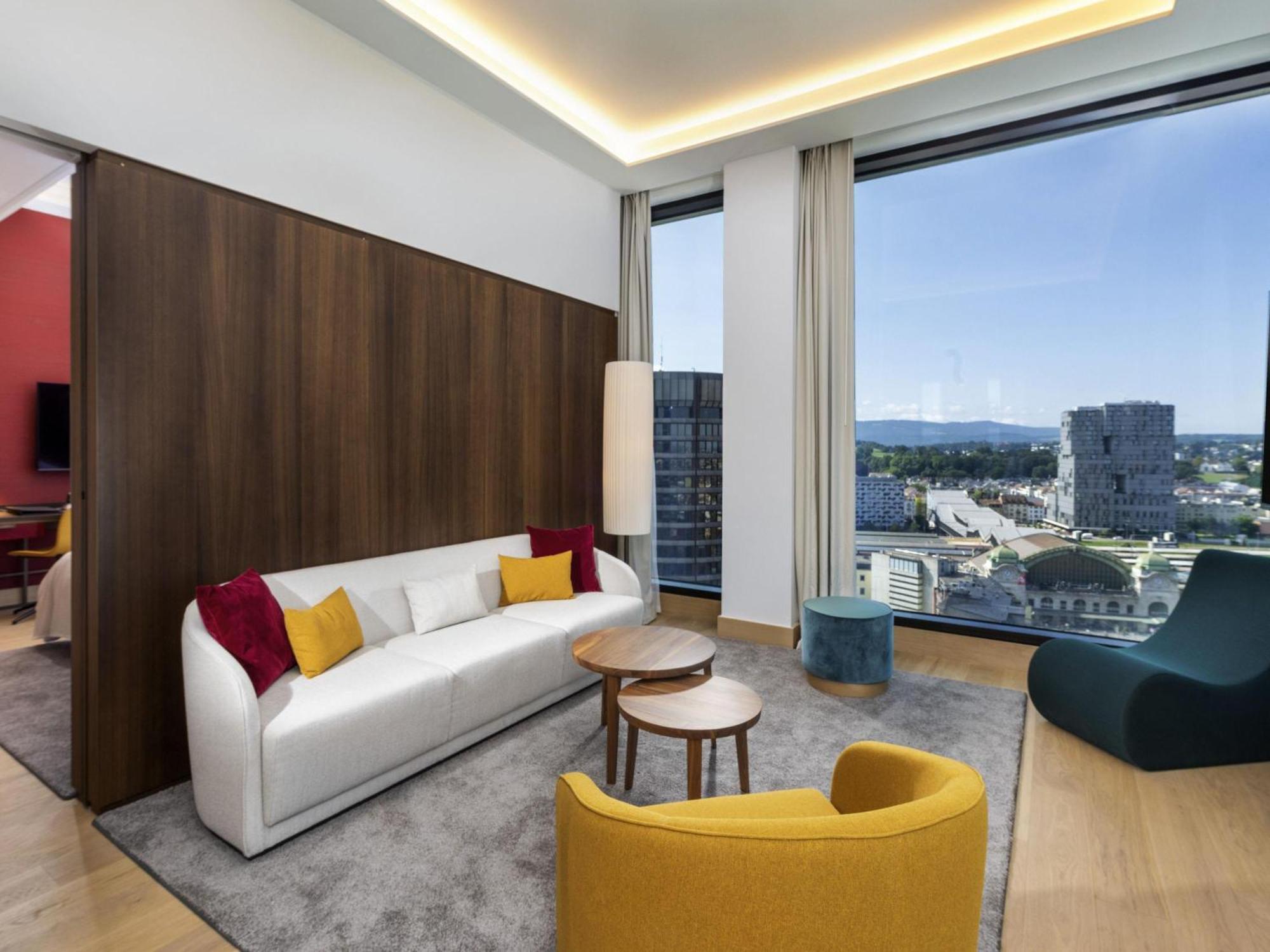 King Suite High Floor