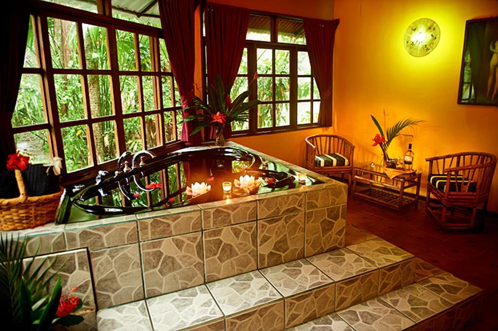 King Suite with Spa Bath