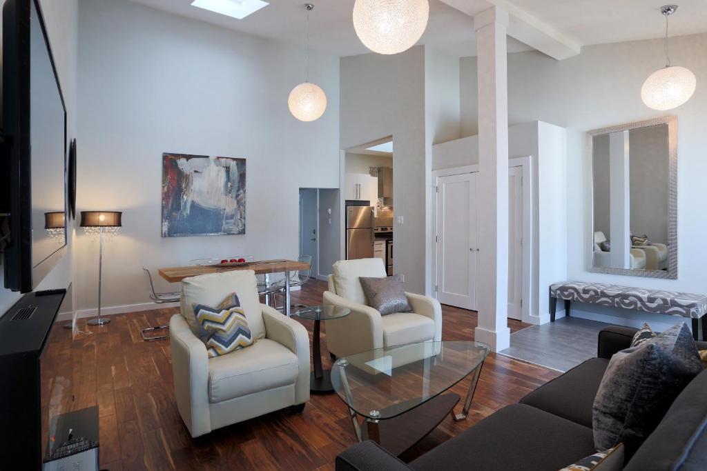 Three-Bedroom Townhouse