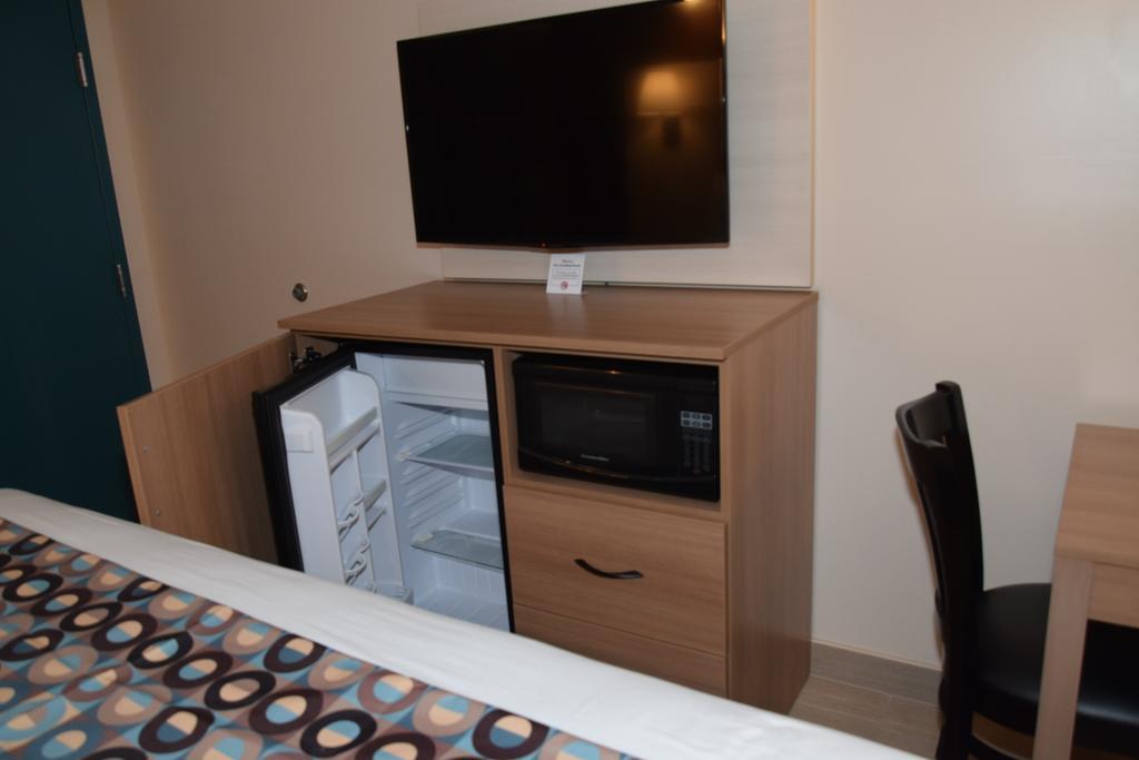 Deluxe Double Room Non Smoking,327537370:JPEG