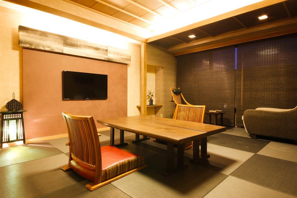 Japanese-Style Twin Room with Hot Spring Bath - Non-Smoking
